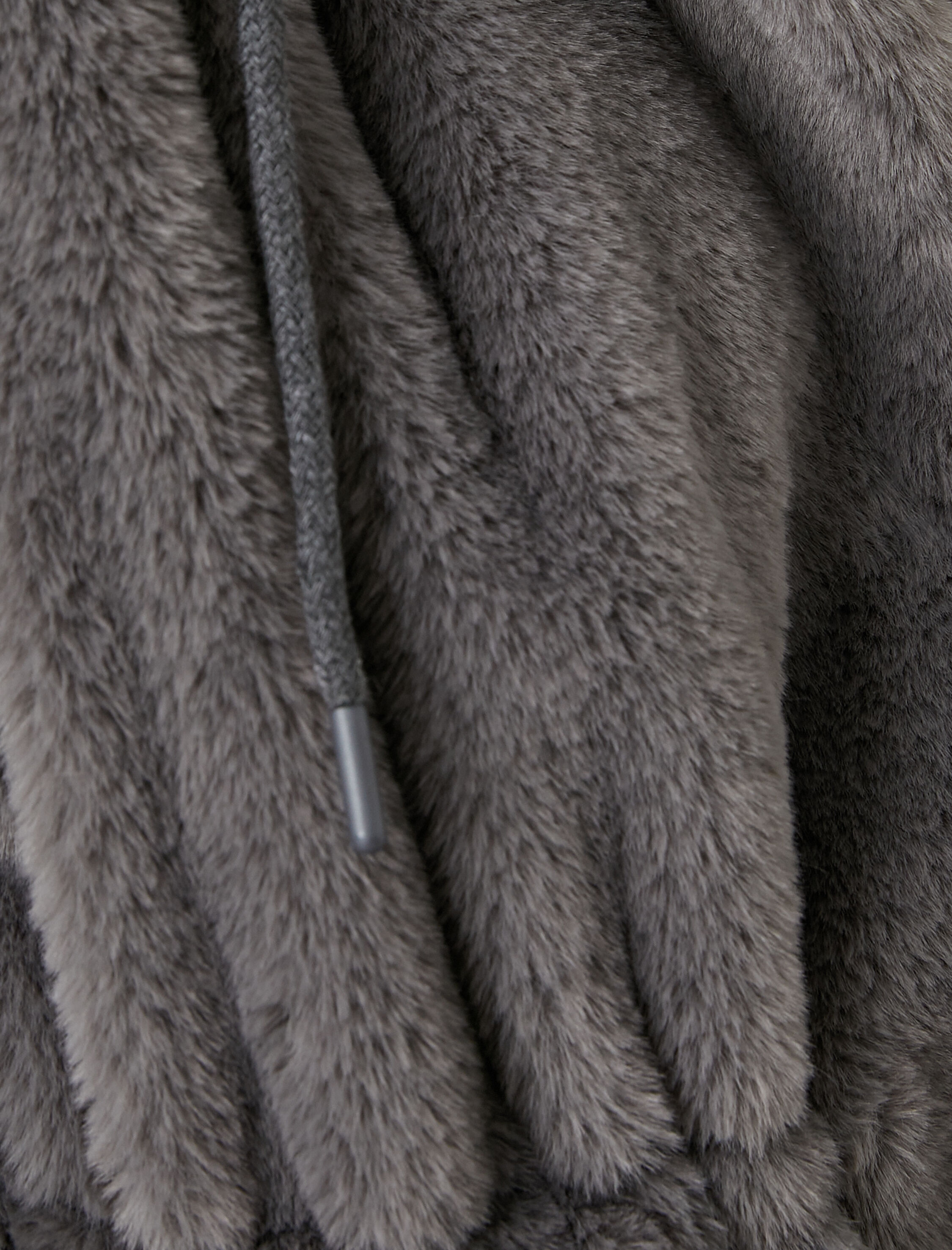   Peluş Ceket Kapüşonlu Kolsuz Bel Detaylı Cepli Dik Yaka