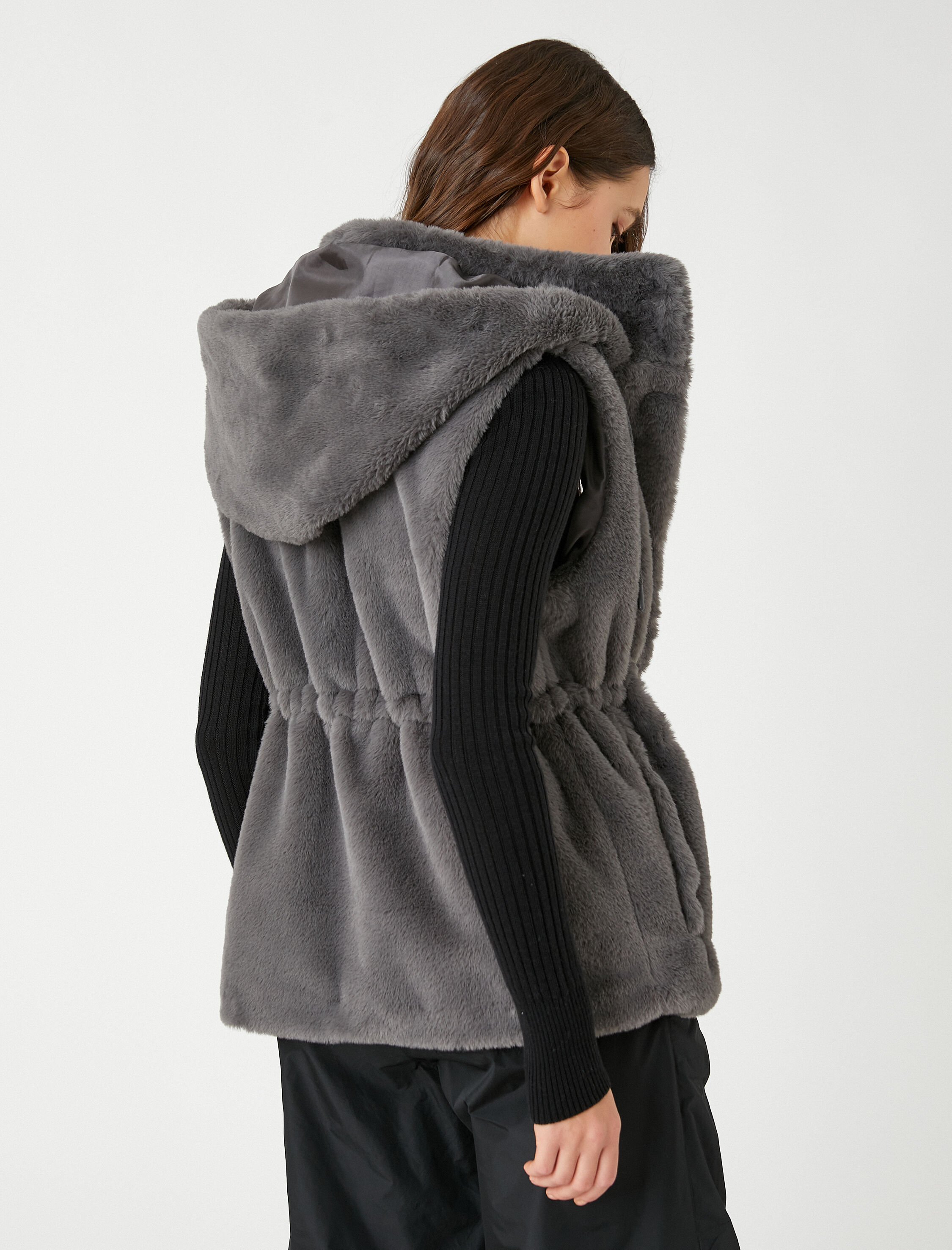   Peluş Ceket Kapüşonlu Kolsuz Bel Detaylı Cepli Dik Yaka