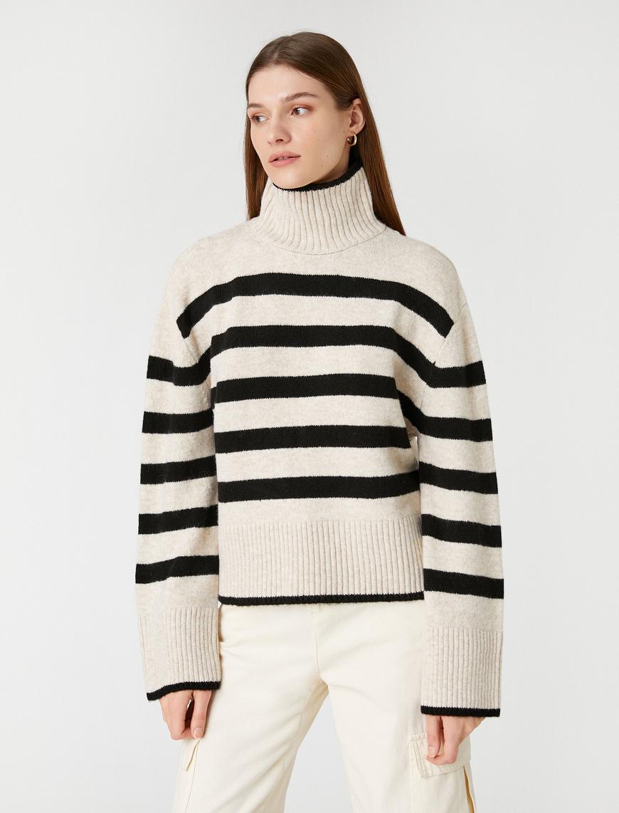   Oversize Crop Balıkçı Yaka Kazak Triko