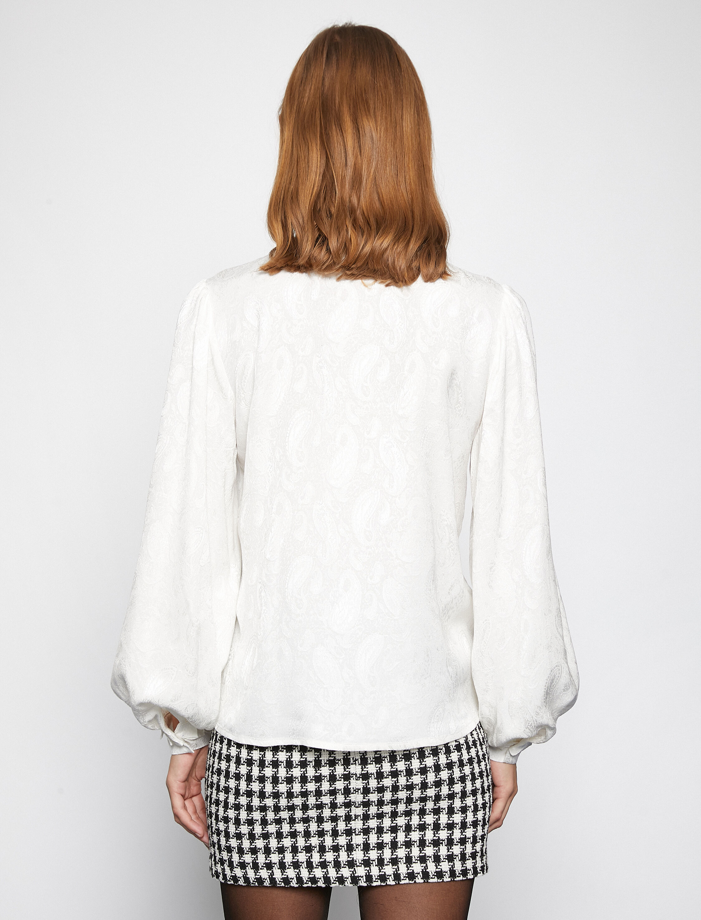   Melis Ağazat X Koton - Jakarlı Dik Yaka Gömlek