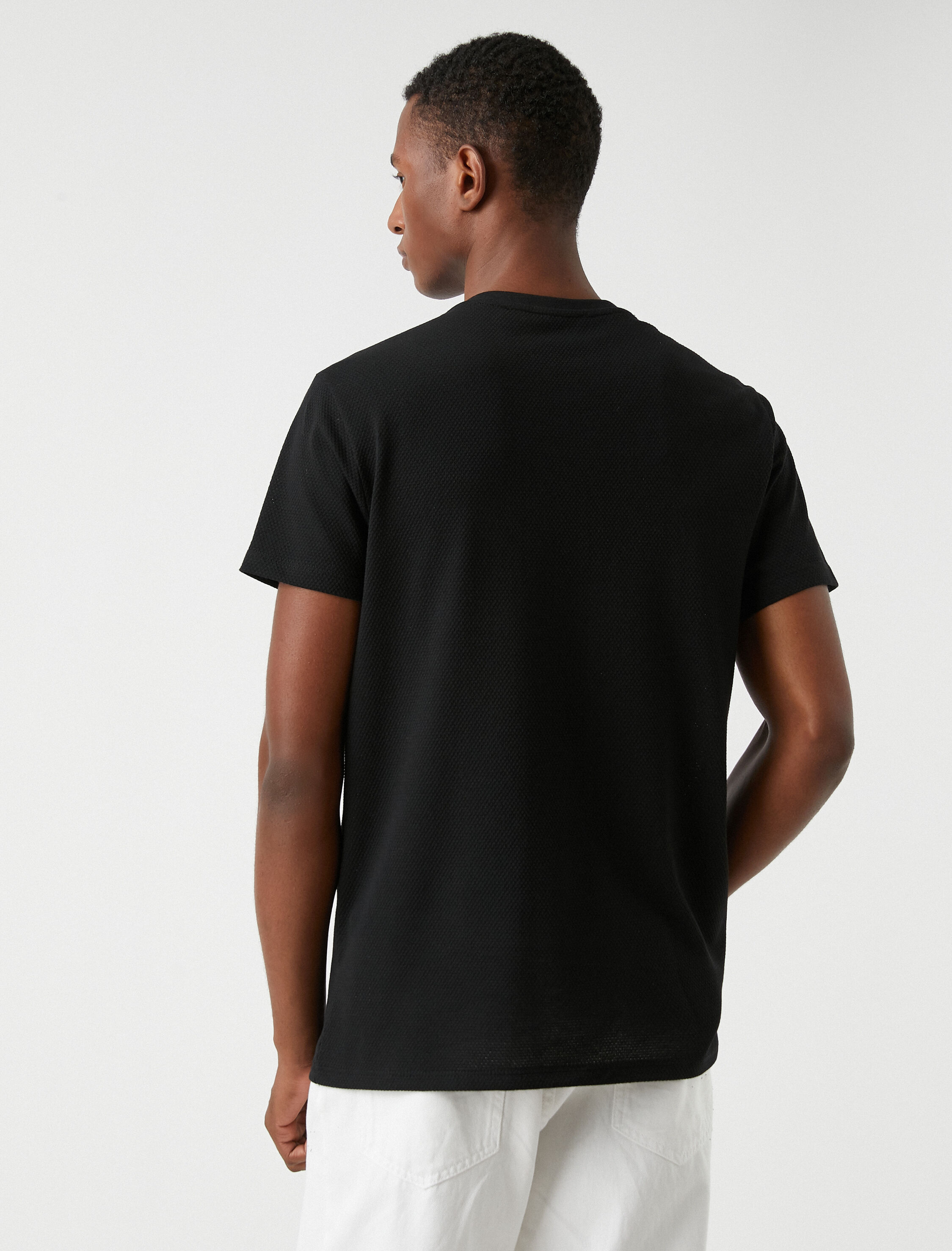 Basic Tişört Bisiklet Yaka Cep Detaylı