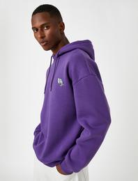 İşlemeli Kapşonlu Sweatshirt Şardonlu