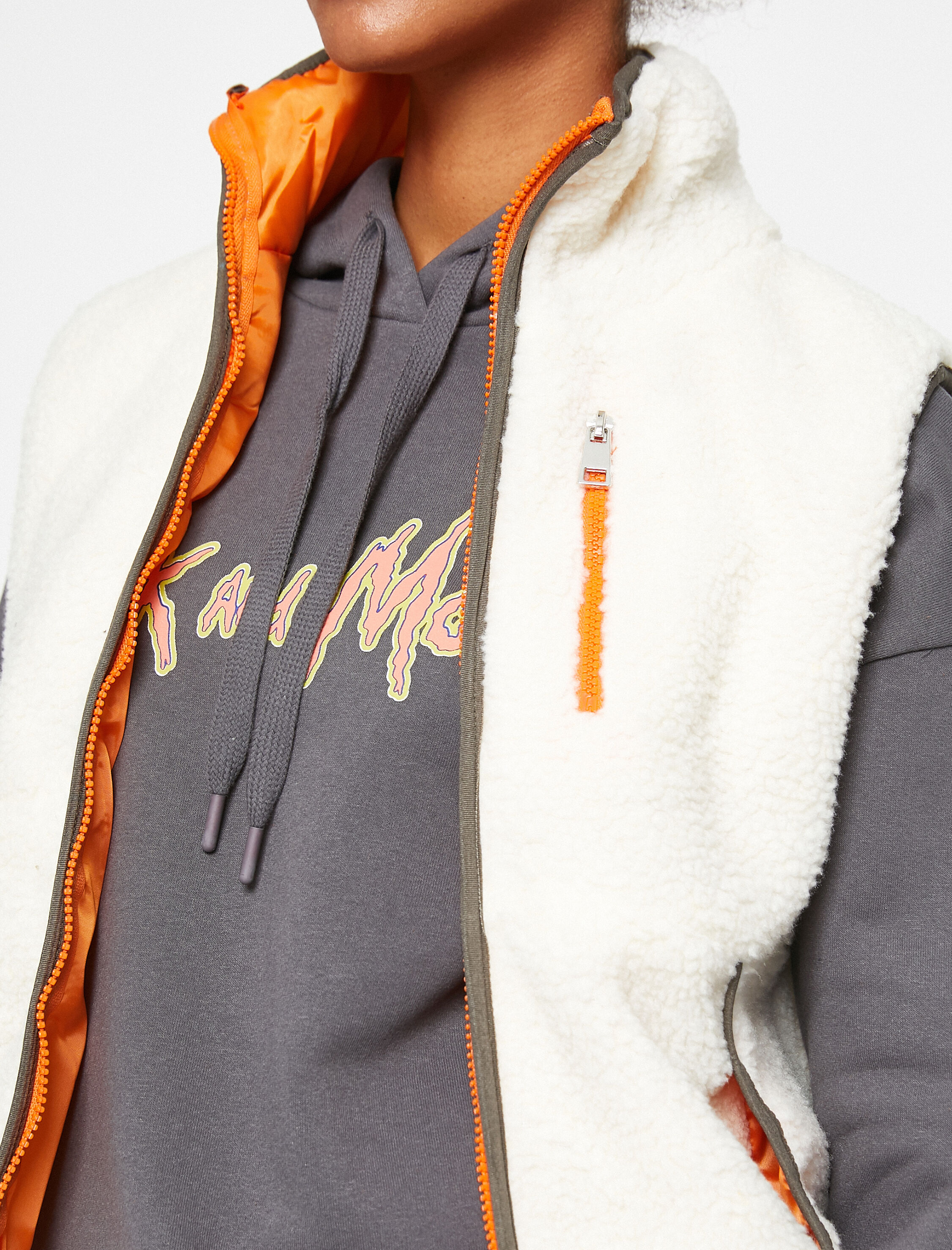   Peluş Yelek Fermuarlı Detaylı Dik Yaka