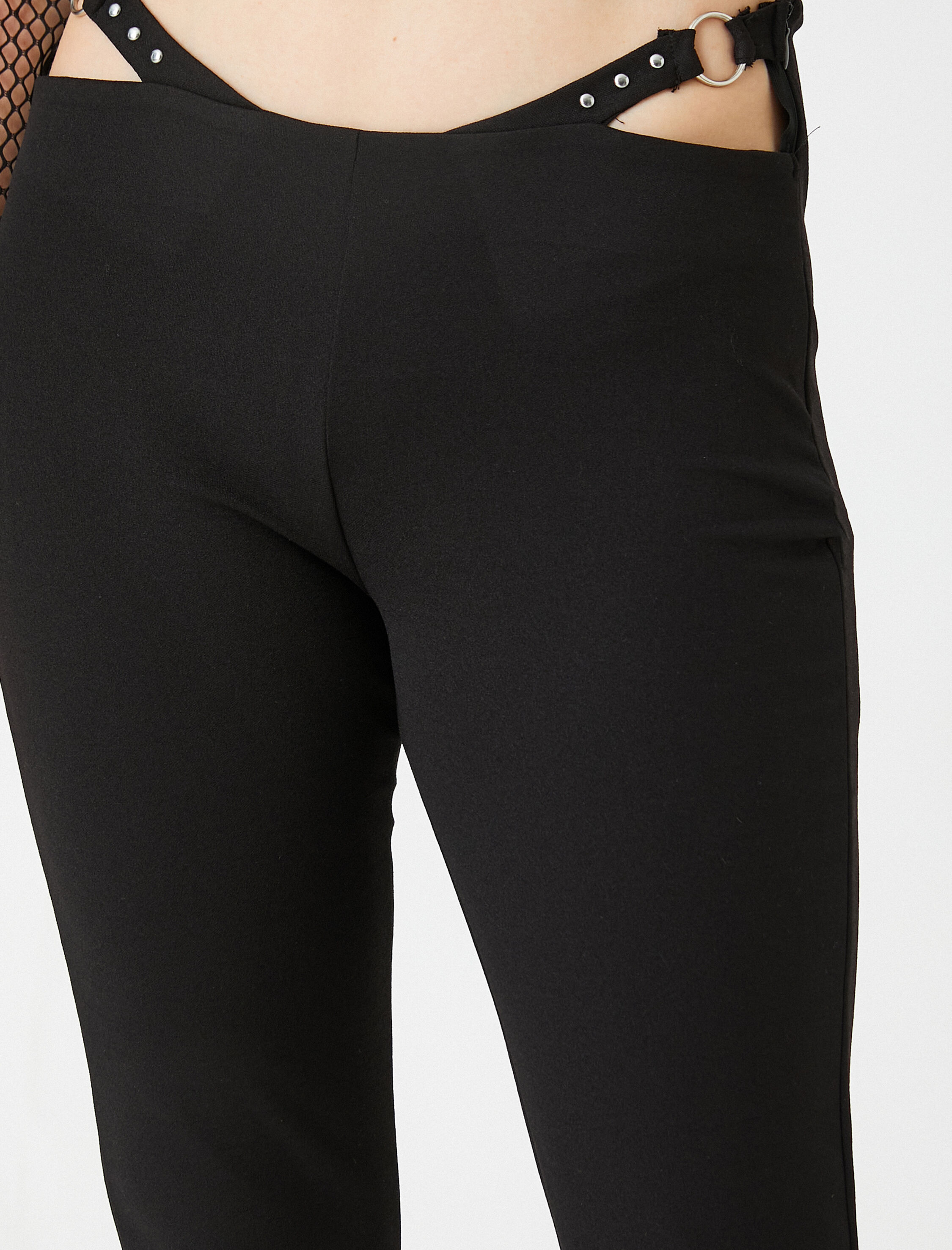   İspanyol Paça Pantolon Pencere Detaylı