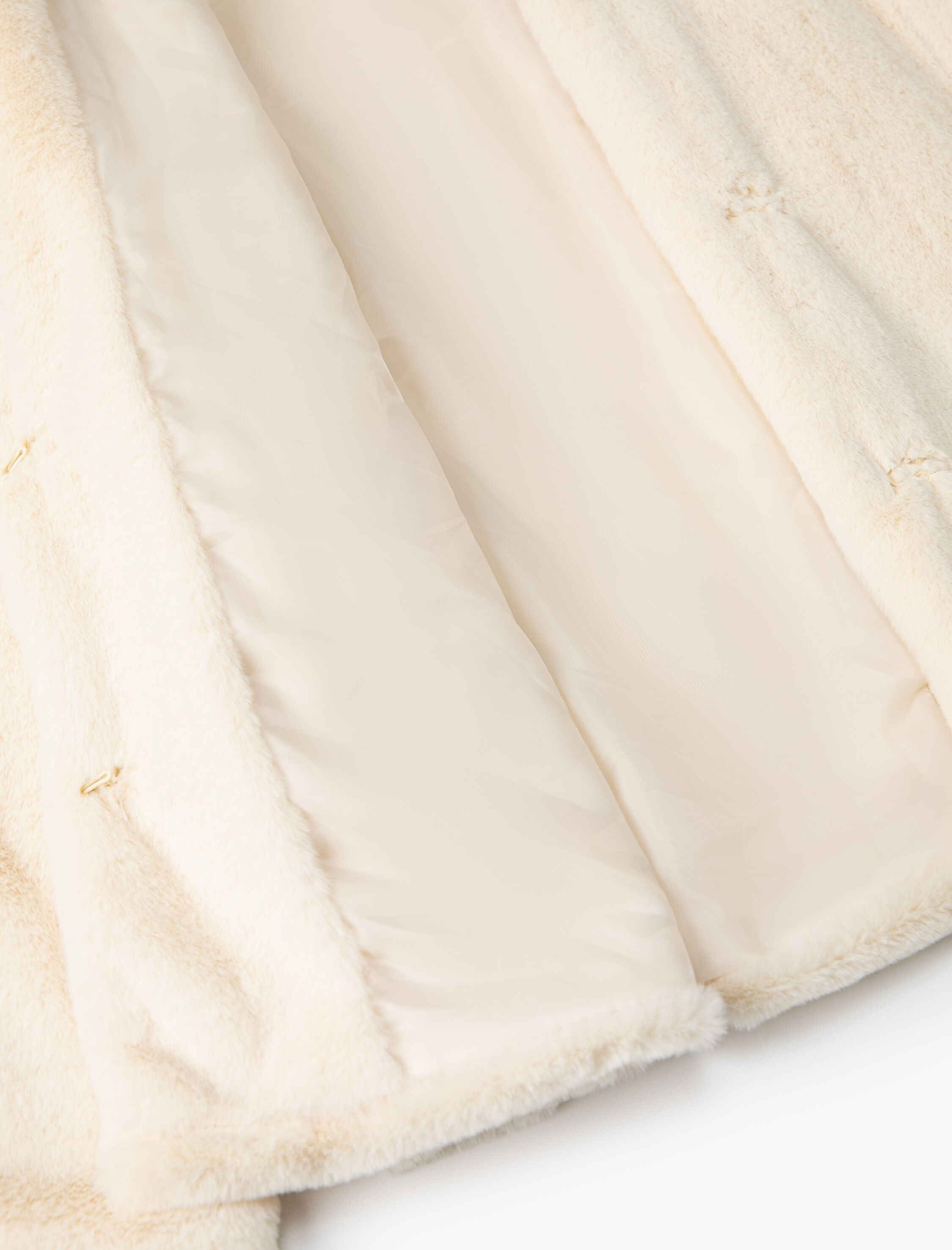 Kapüşonlu Oversize Peluş Kısa Kaban