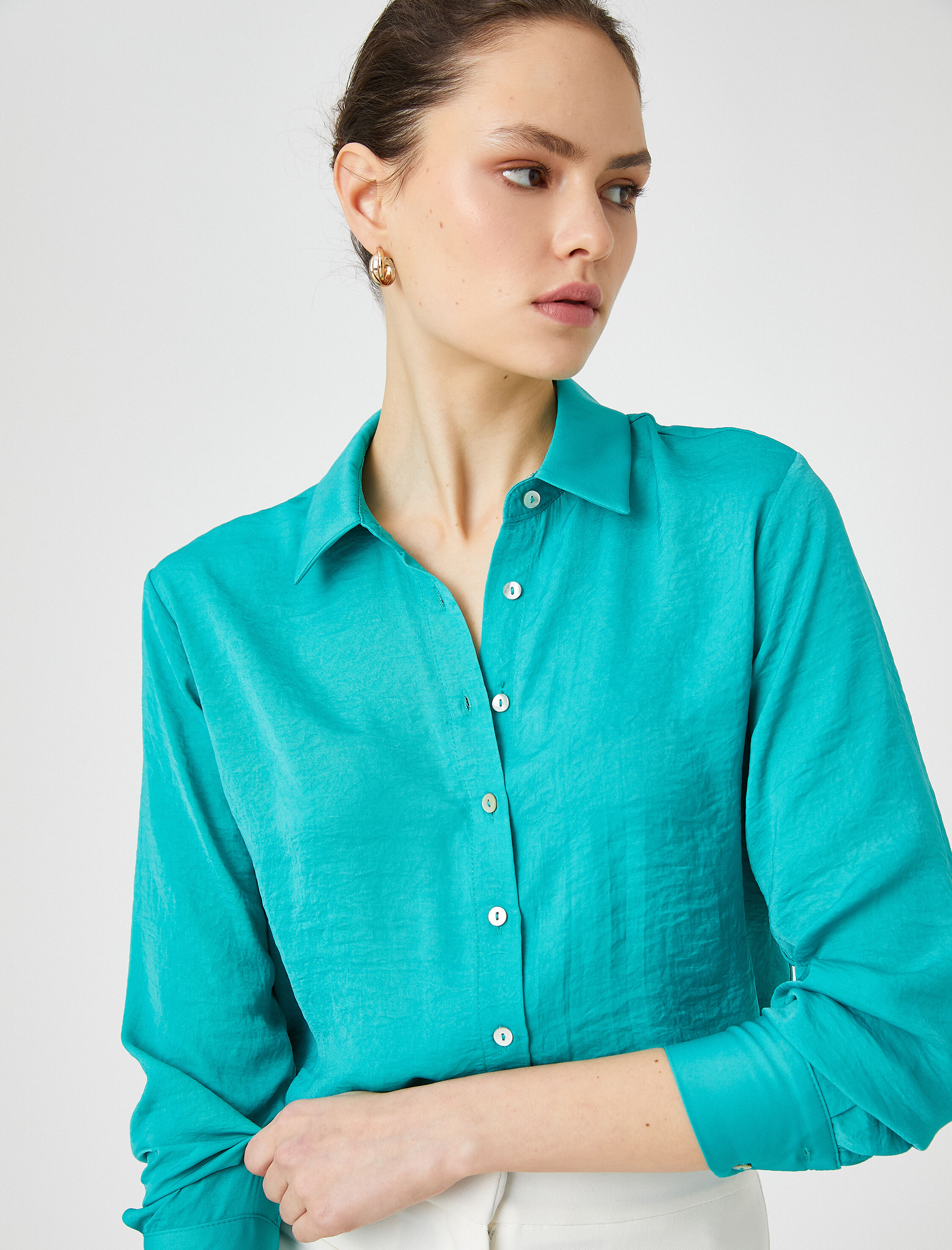   Basic Gömlek Uzun Kollu Düğmeli