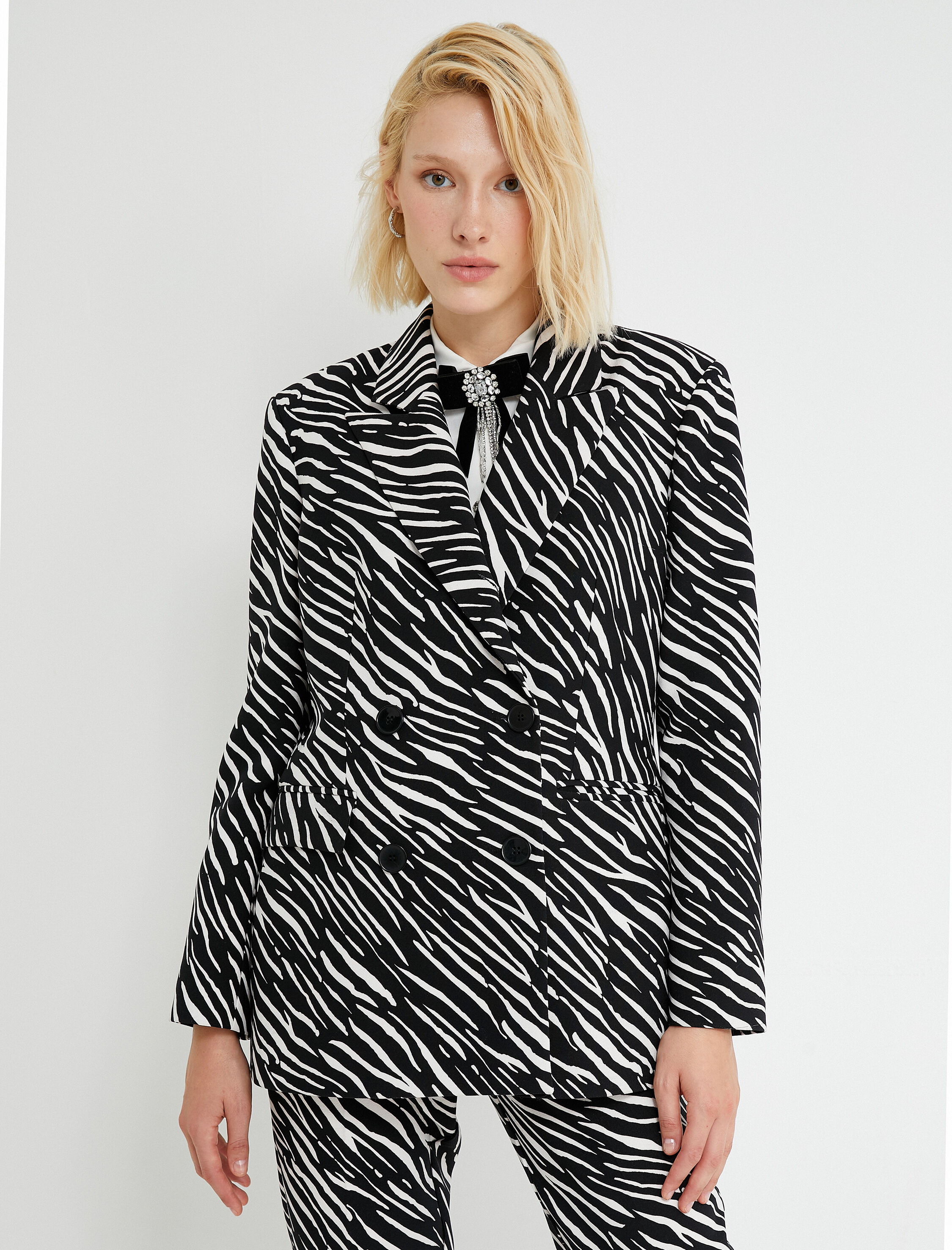   Zebra Desenli Kruvaze Blazer Ceket