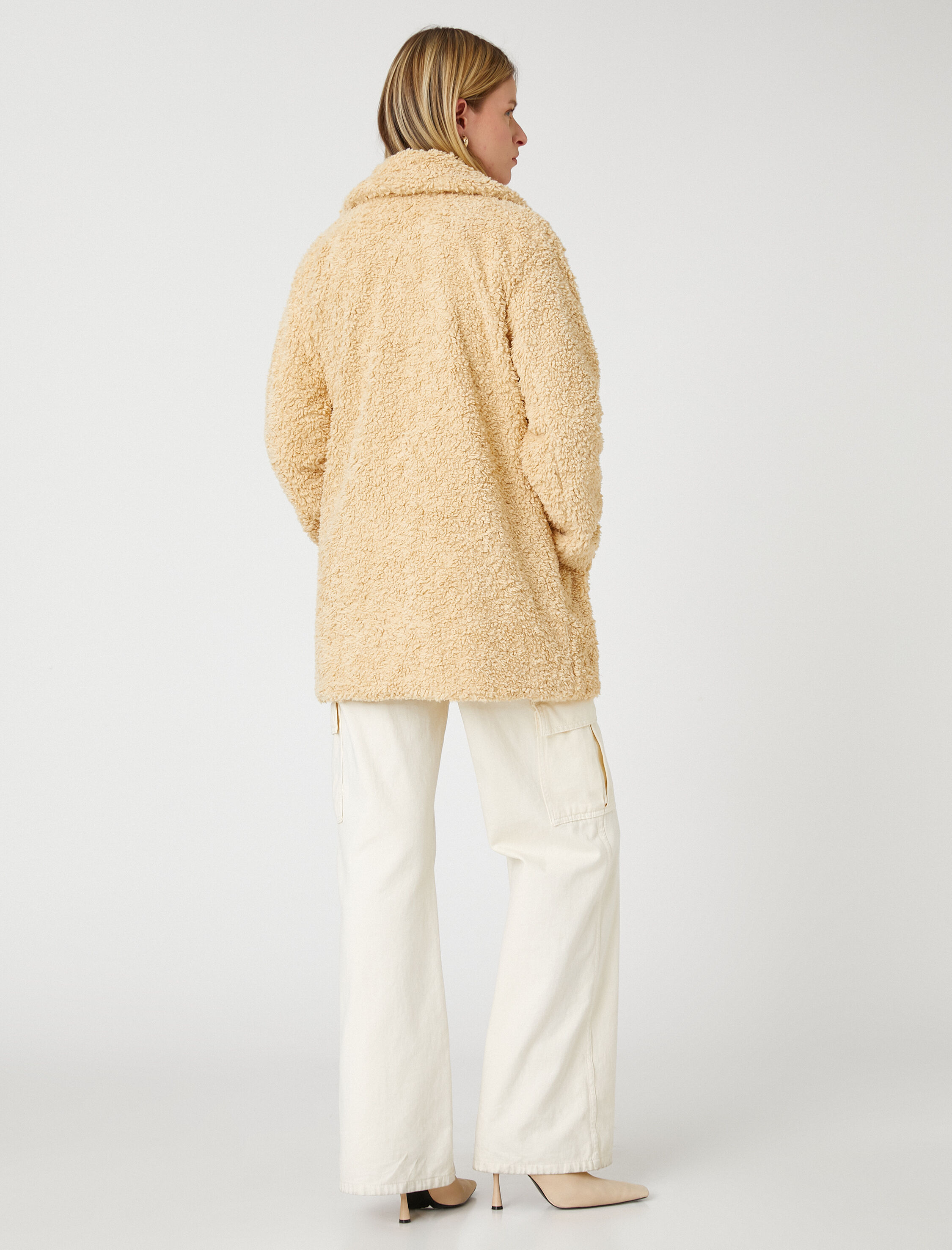   Kruvaze Oversize Peluş Kısa Kaban