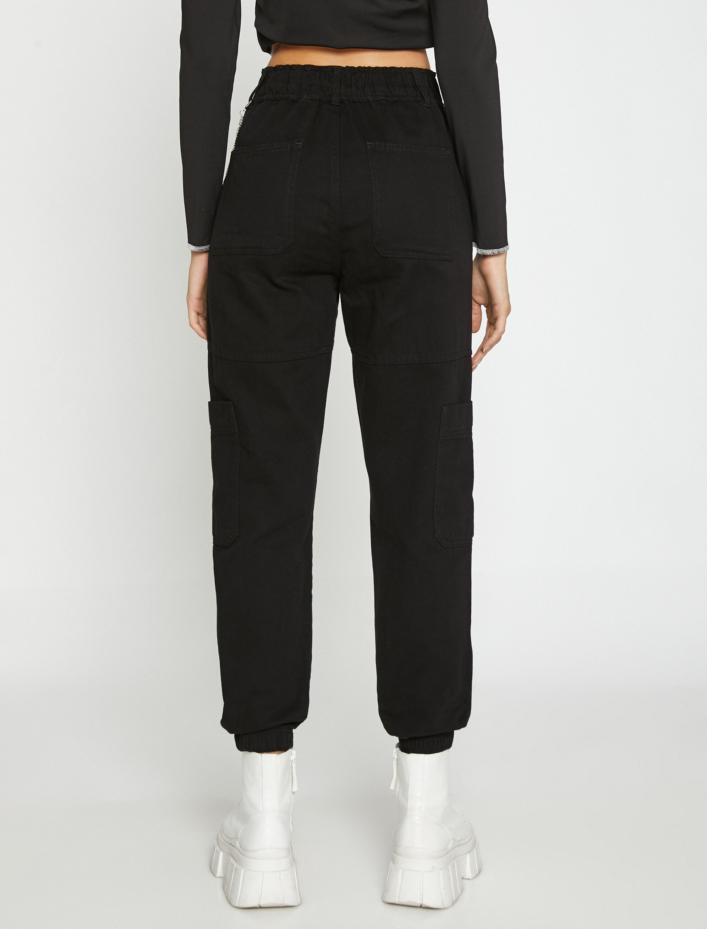   Jogger Pantolon Zincir Detaylı