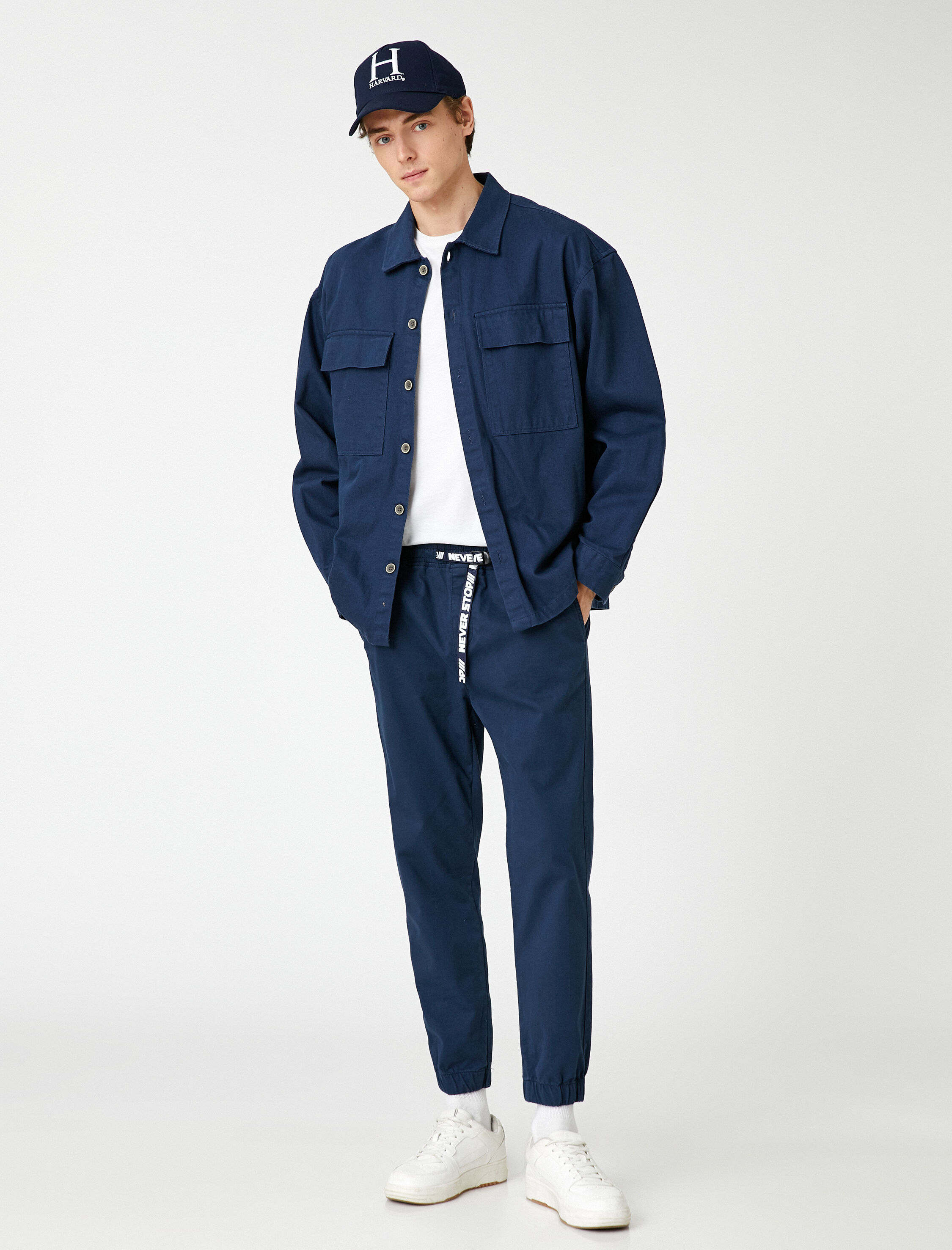   Beli Lastikli Pantolon Slogan Baskılı Kemer Detaylı Cepli