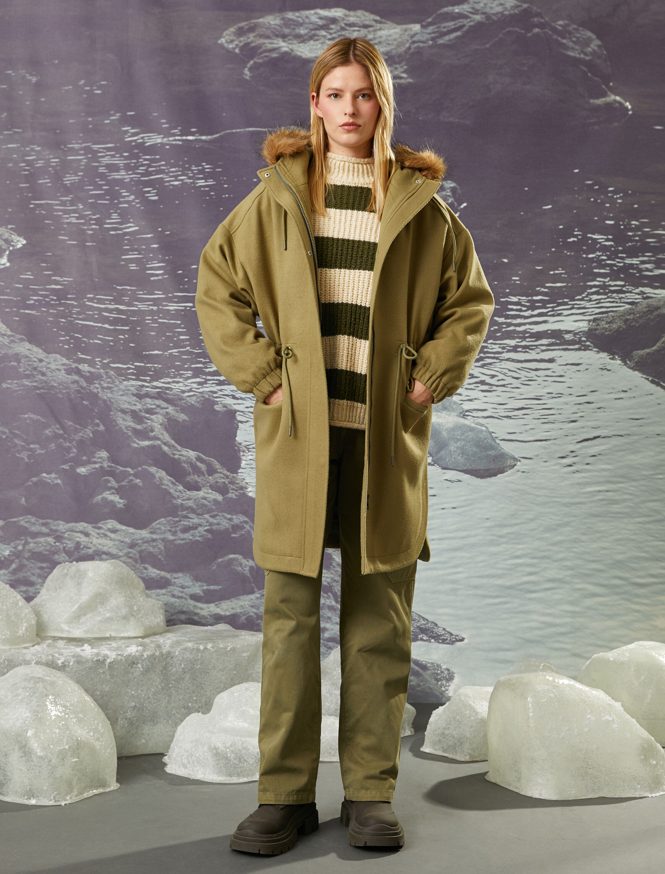   Koton X Şahika Ercümen - Kapüşonlu Oversize Kaşe Kaban