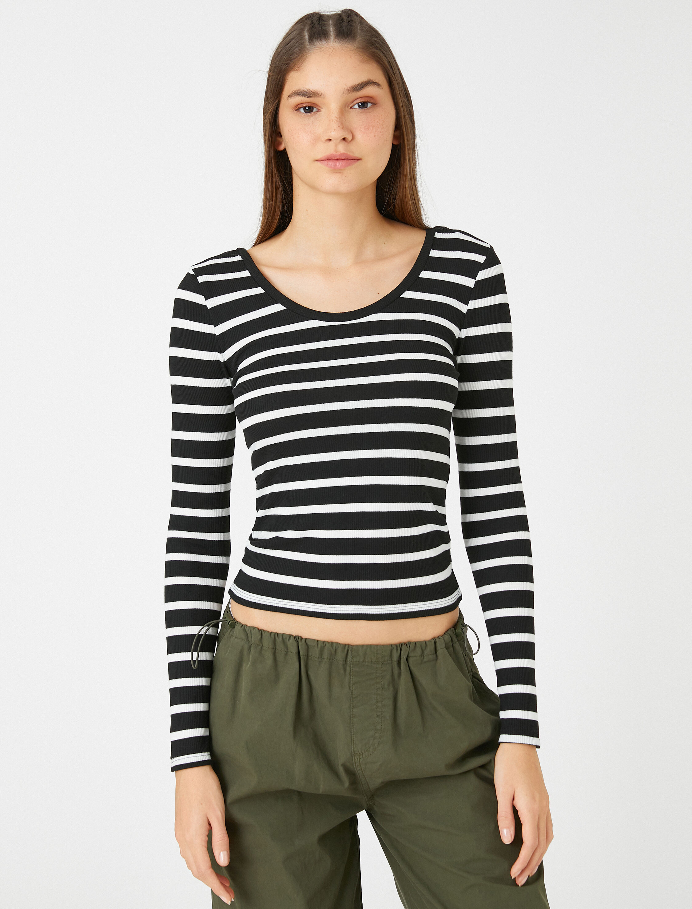   Uzun Kollu Tişört Basic Çizgili U Yaka