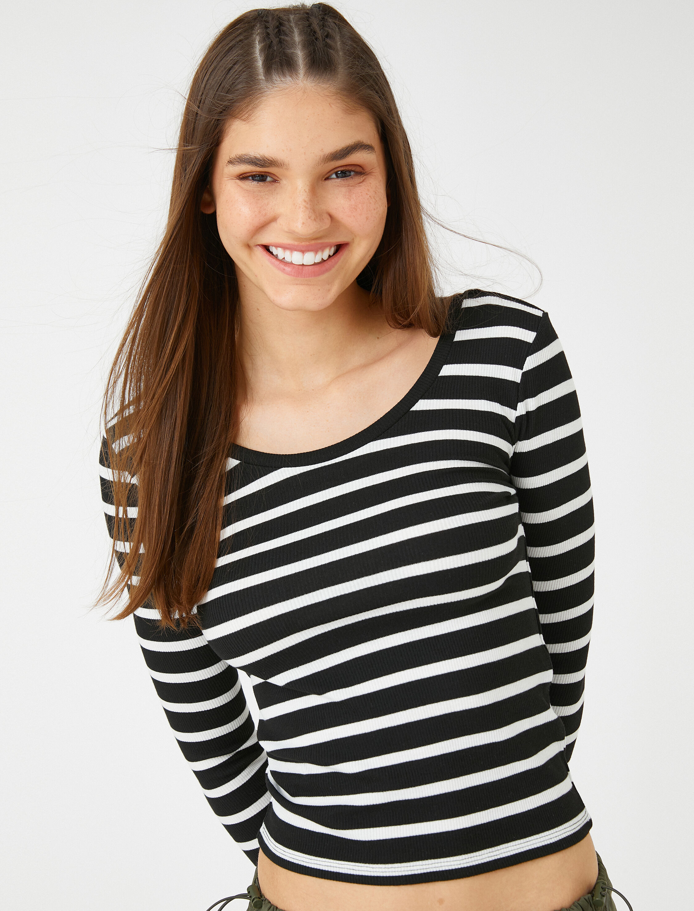   Uzun Kollu Tişört Basic Çizgili U Yaka