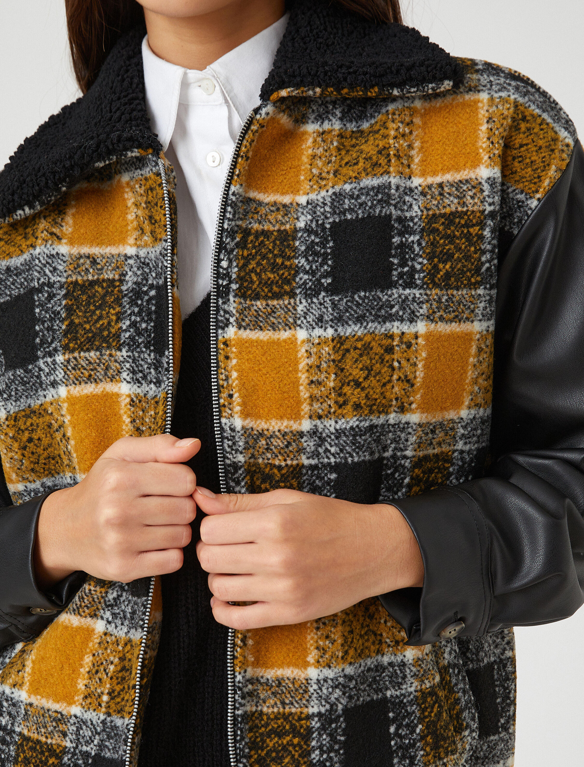 Oversize Ceket Gömlek Yaka Fermuarlı Peluş Deri Görünümlü Kol Detaylı