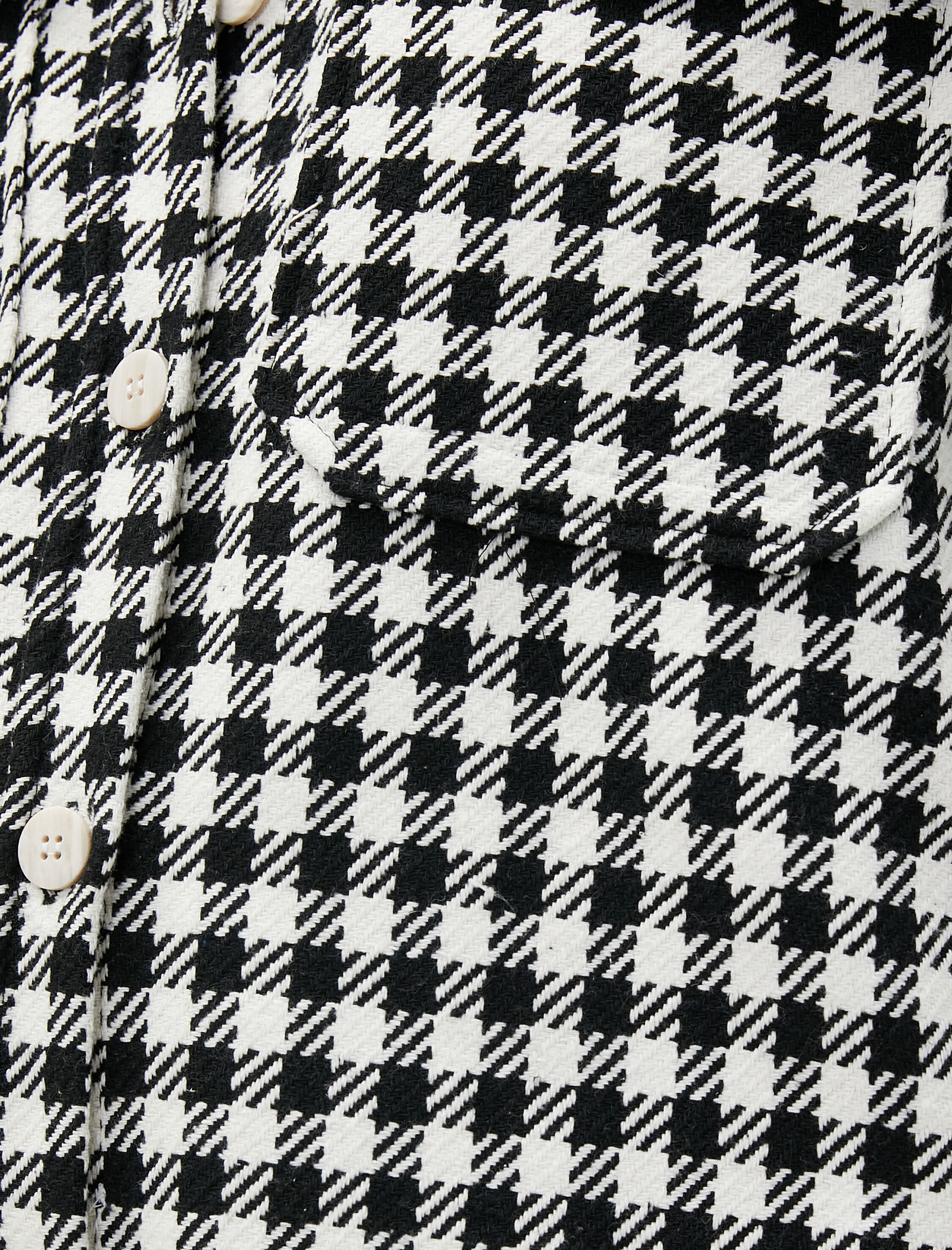 Koton Oversize Oduncu Gömleği Cepli Düğmeli. 6