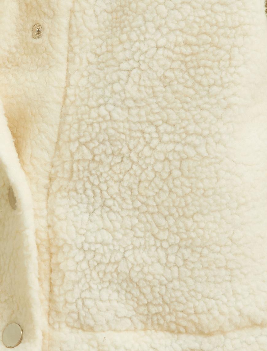   Peluş Ceket Oversize Kapüşonlu Fermuarlı Çıtçıt Düğmeli Cep Detaylı