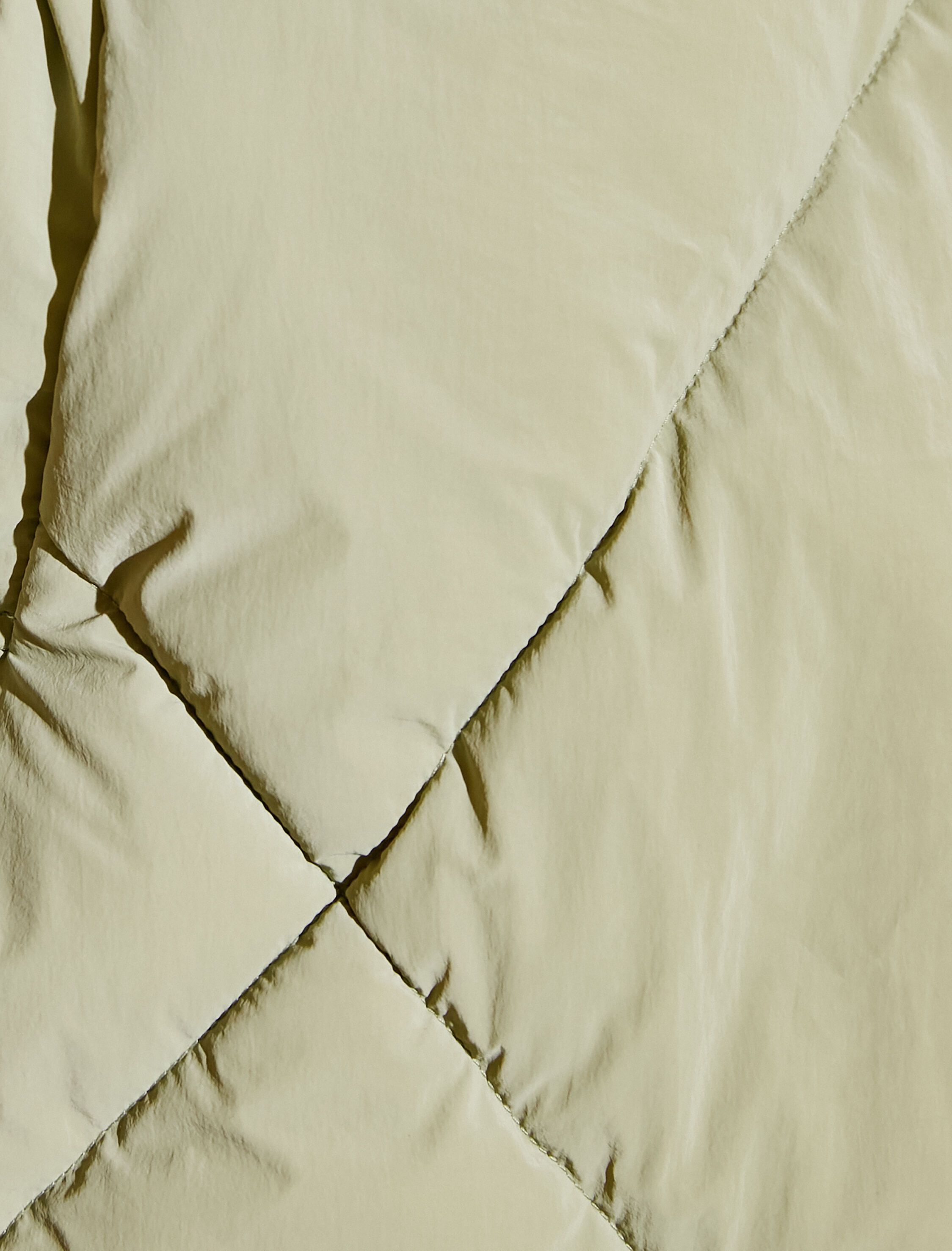   Şişme Mont Kapüşonlu Cep Detaylı