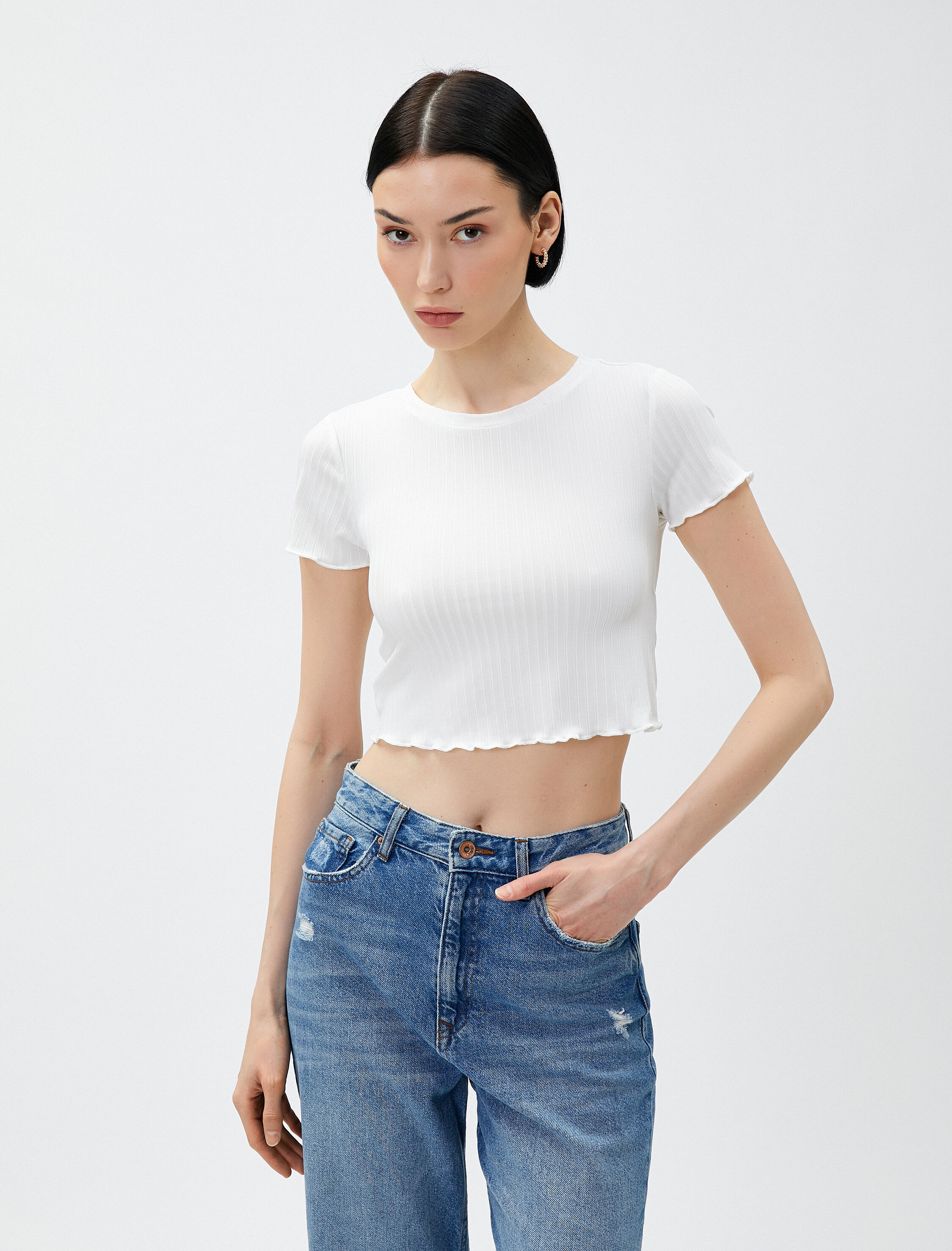 Crop Tişört Fitilli Fırfır Detaylı