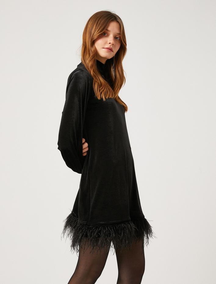  Kadife Mini Abiye Elbise Tüy Detaylı