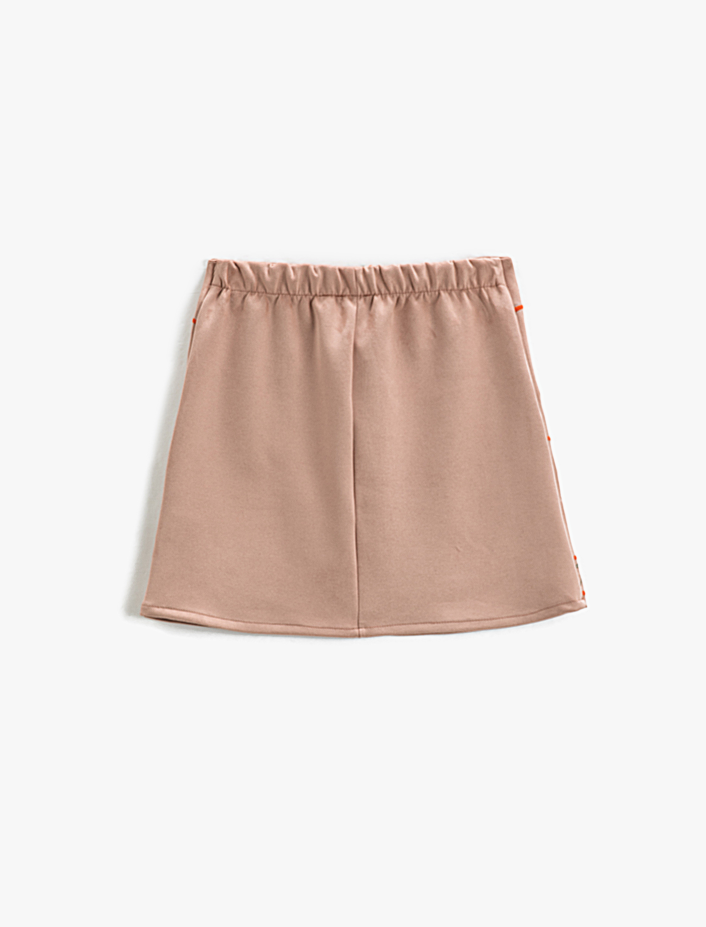 Kız Çocuk Mini Etek Süet Görünümlü Çiçekli İşleme Detaylı Beli Lastikli