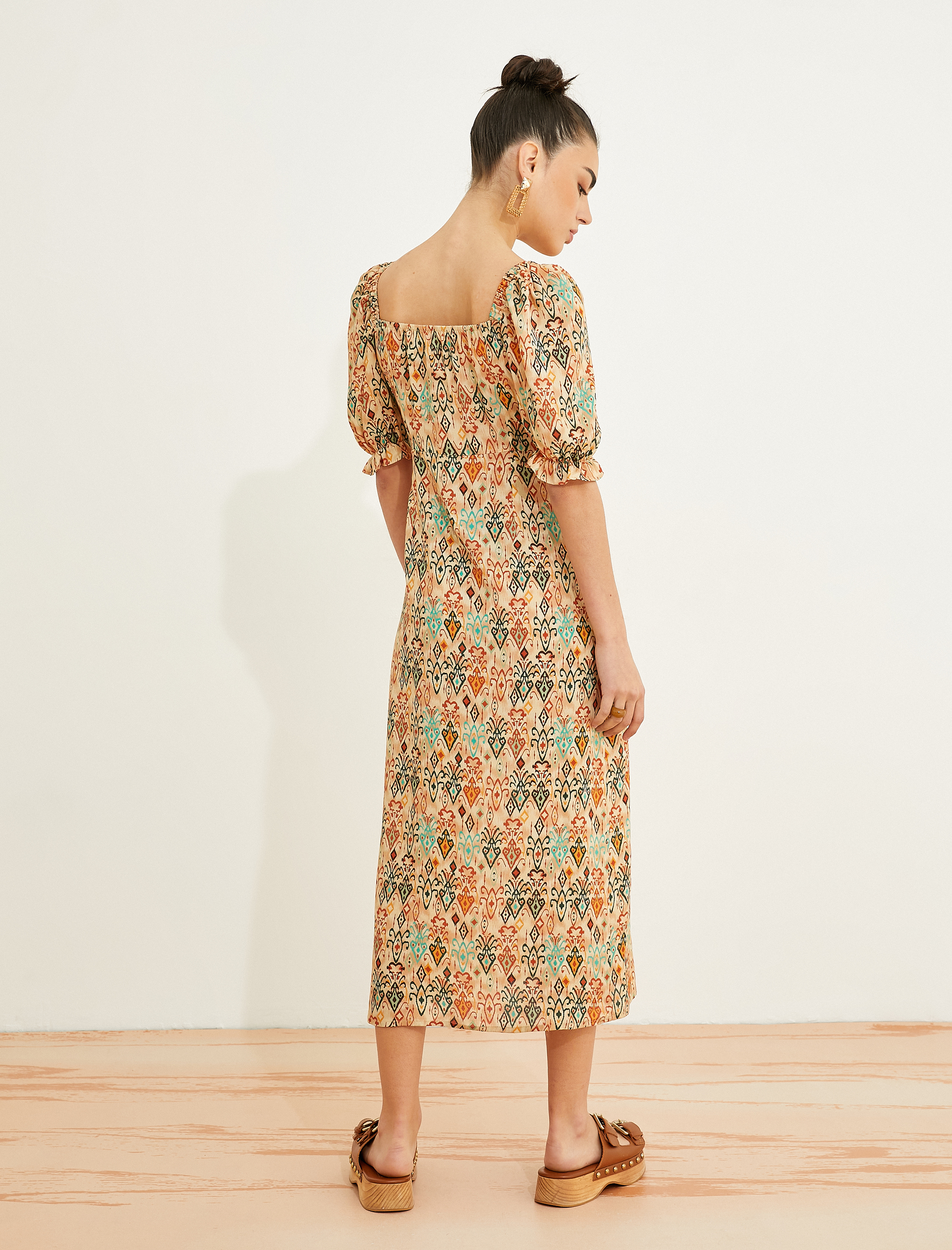   Midi Elbise Viskon Kare Yaka Balon Kollu Yırtmaçlı