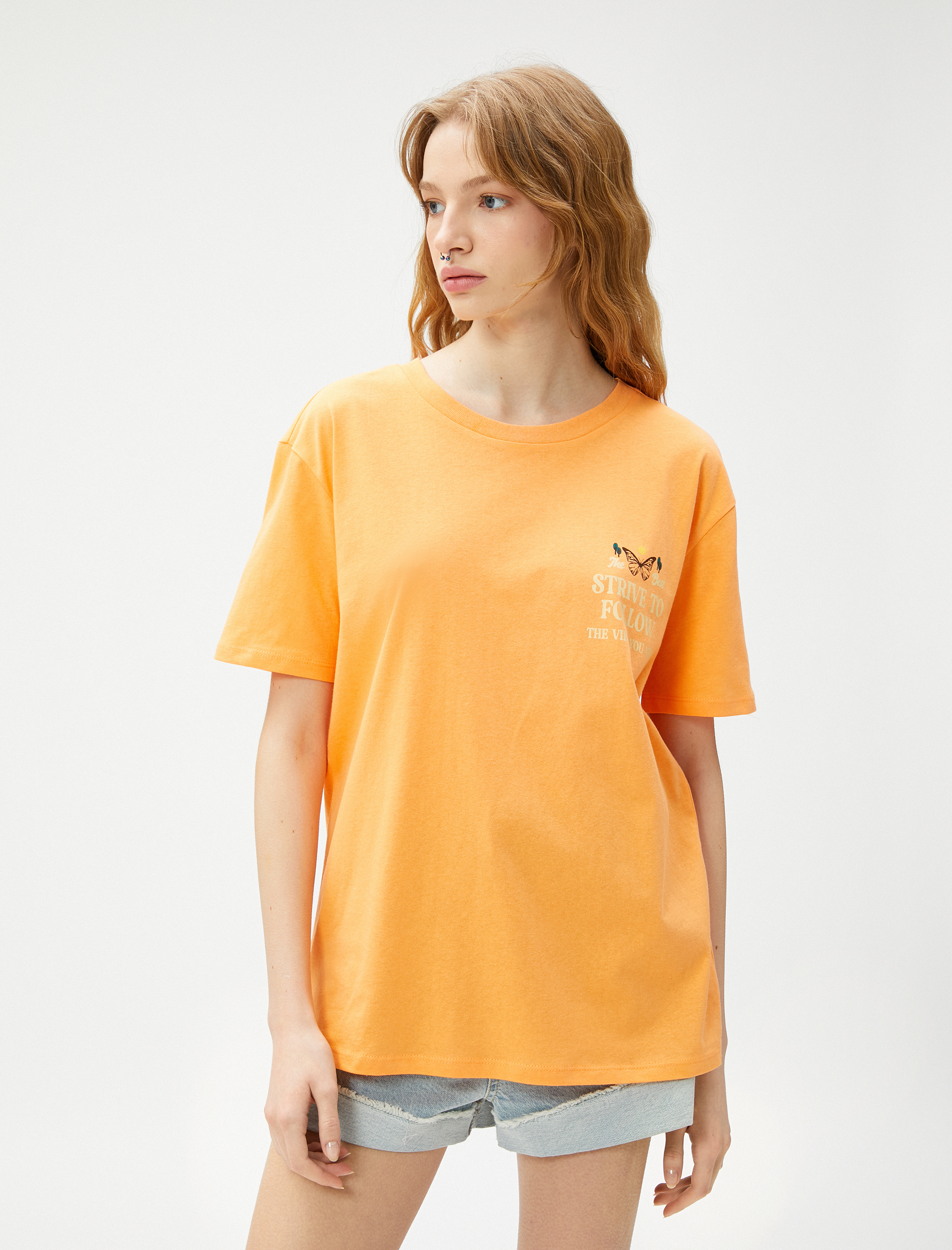   Sırt Baskılı Tişört Bisiklet Yaka Kısa Kollu Pamuklu