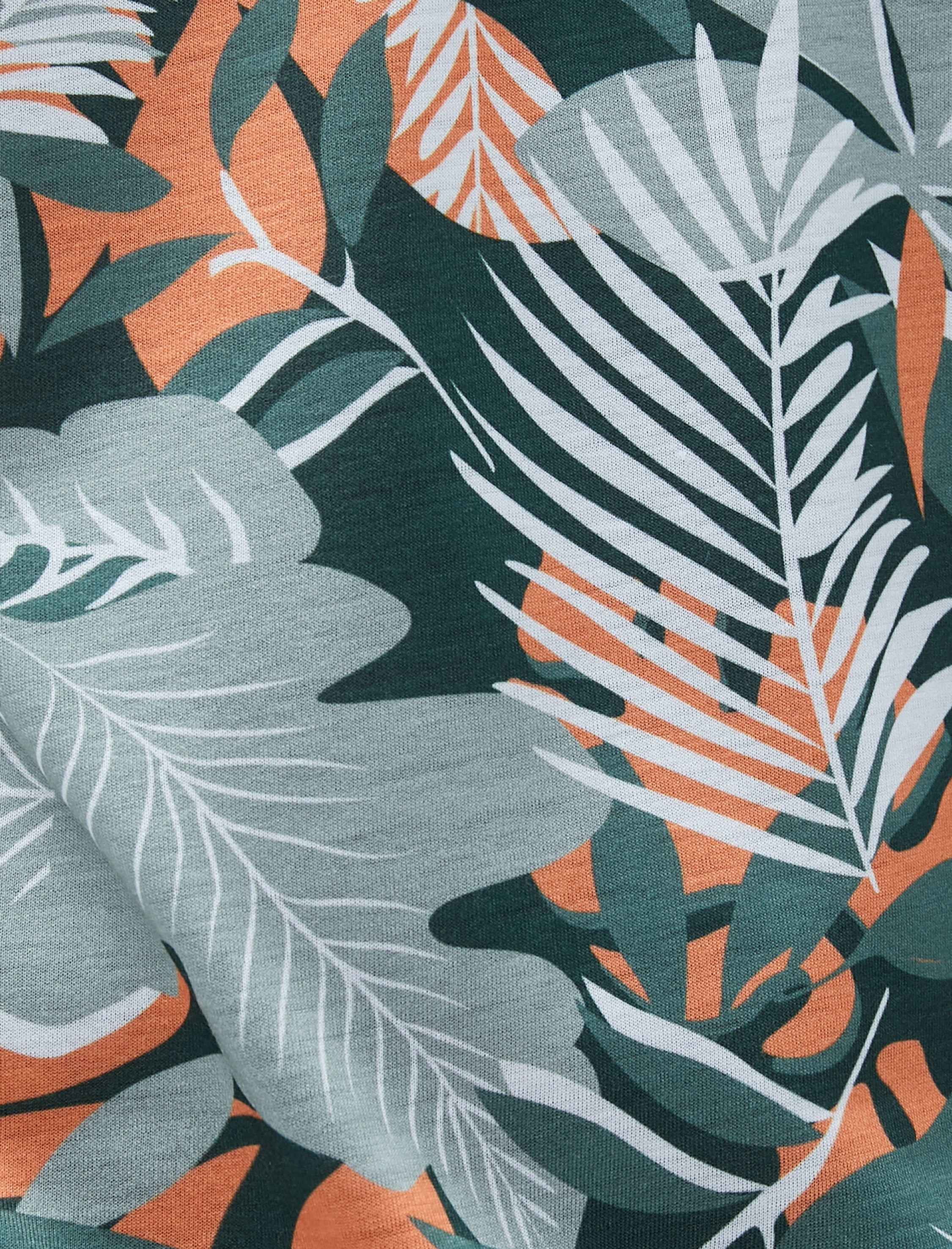   Yaprak Baskılı Tişört Bisiklet Yaka Dar Kesim Kısa Kollu