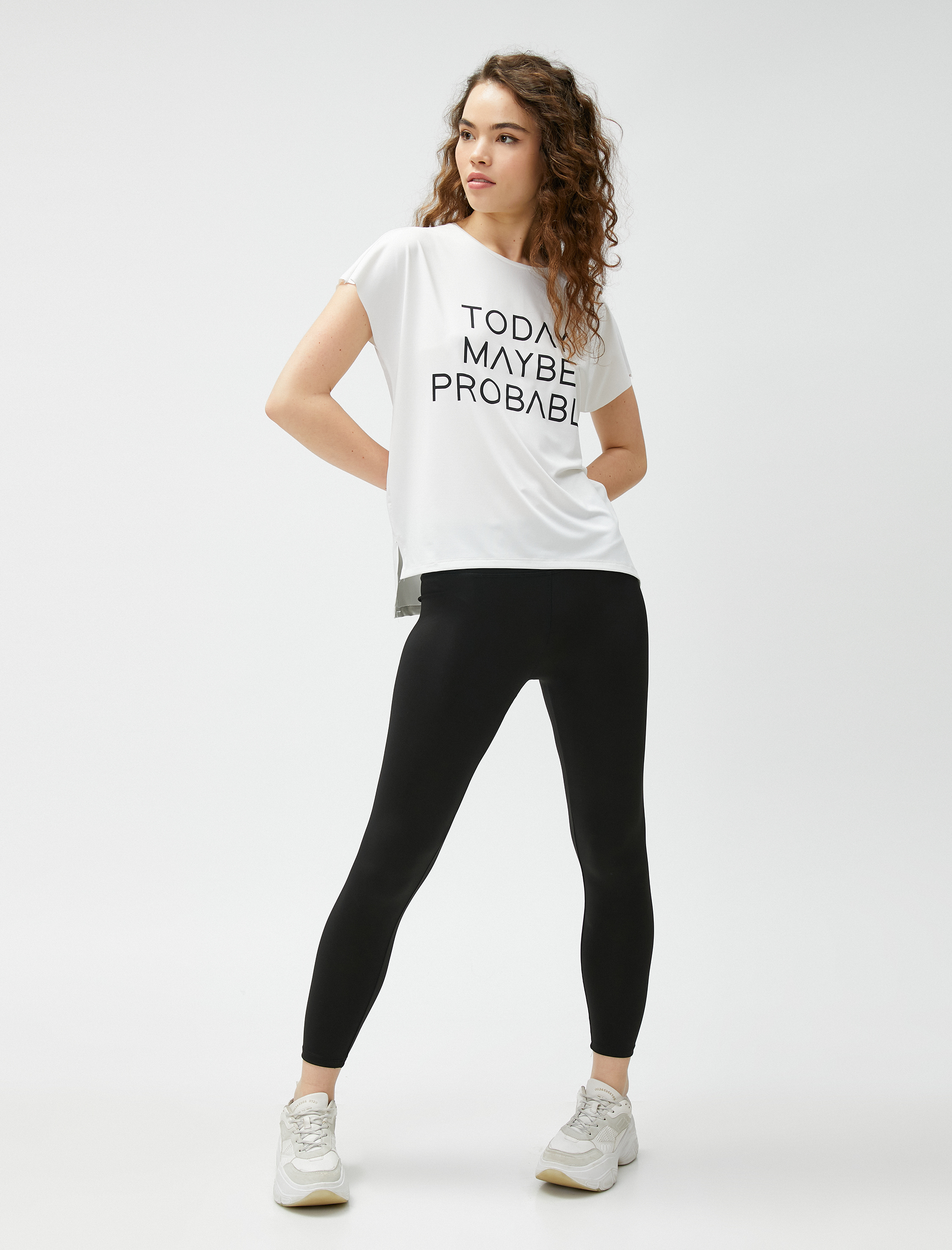 Koton Oversize Spor Tişört Slogan Baskılı. 1