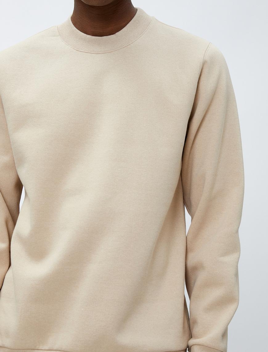   Basic Sweatshirt Bisiklet Yaka Uzun Kollu