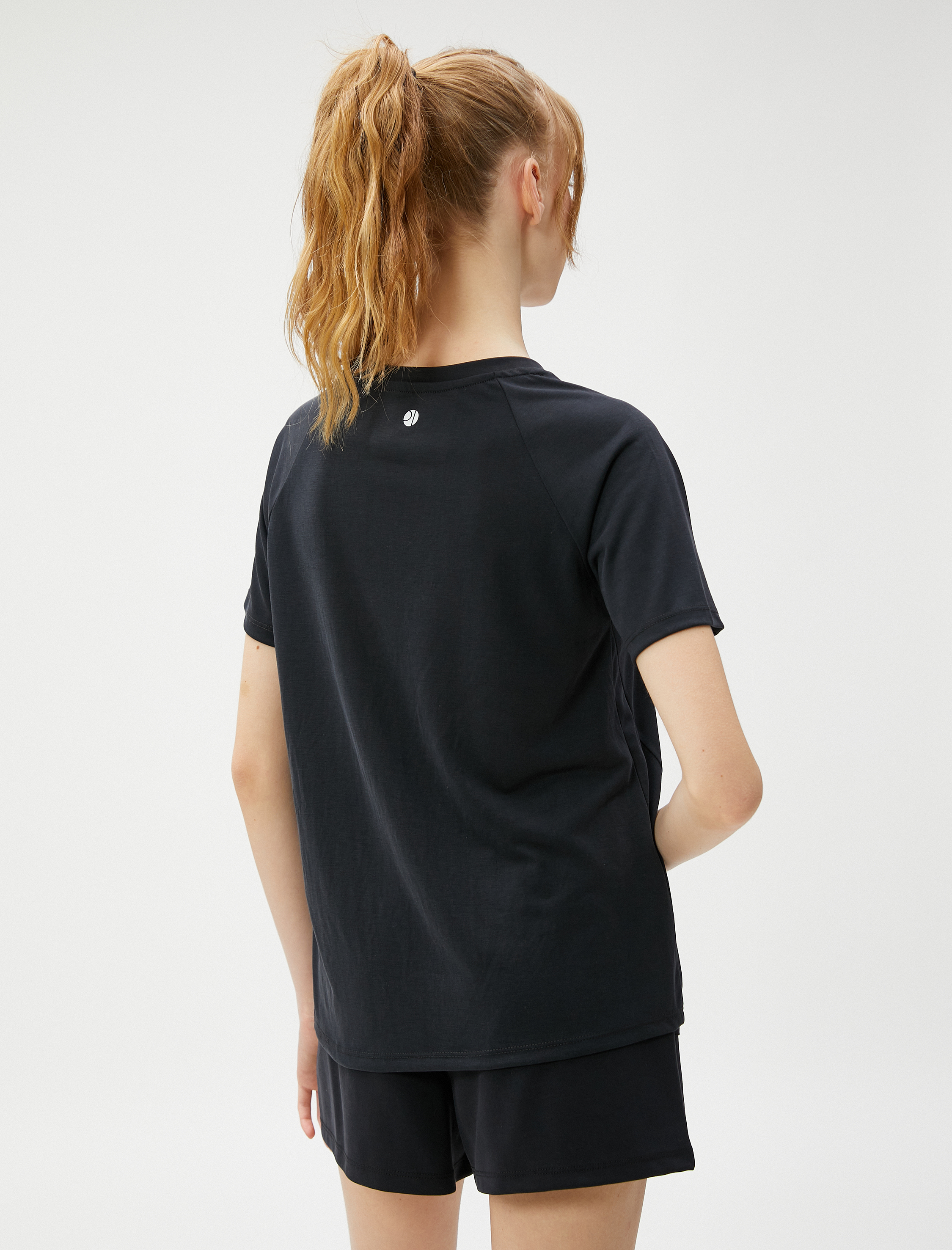   Modal Karışımlı Spor Tişört Yırtmaç Detaylı