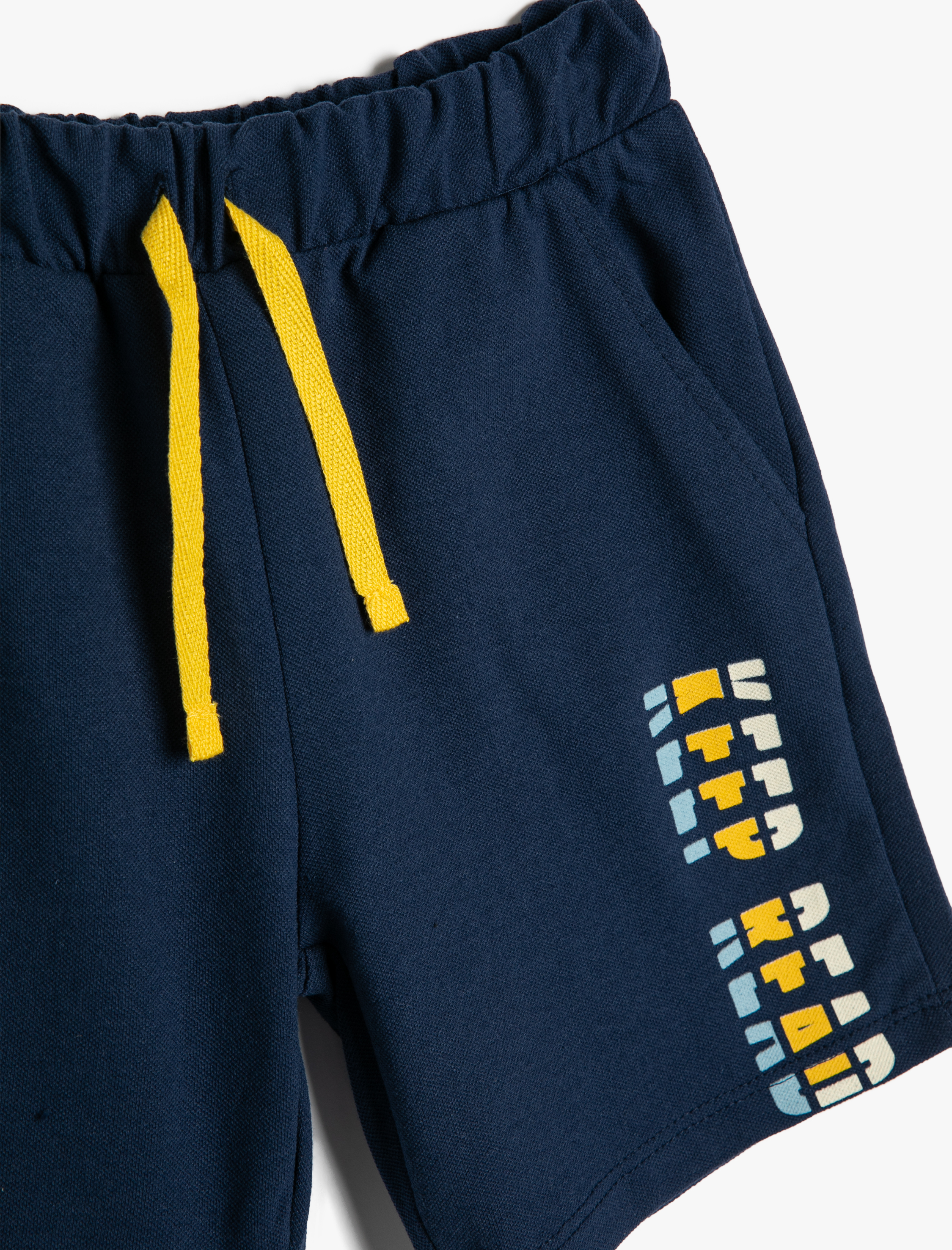  Erkek Çocuk Şort Beli Bağlamalı Baskılı Cepli