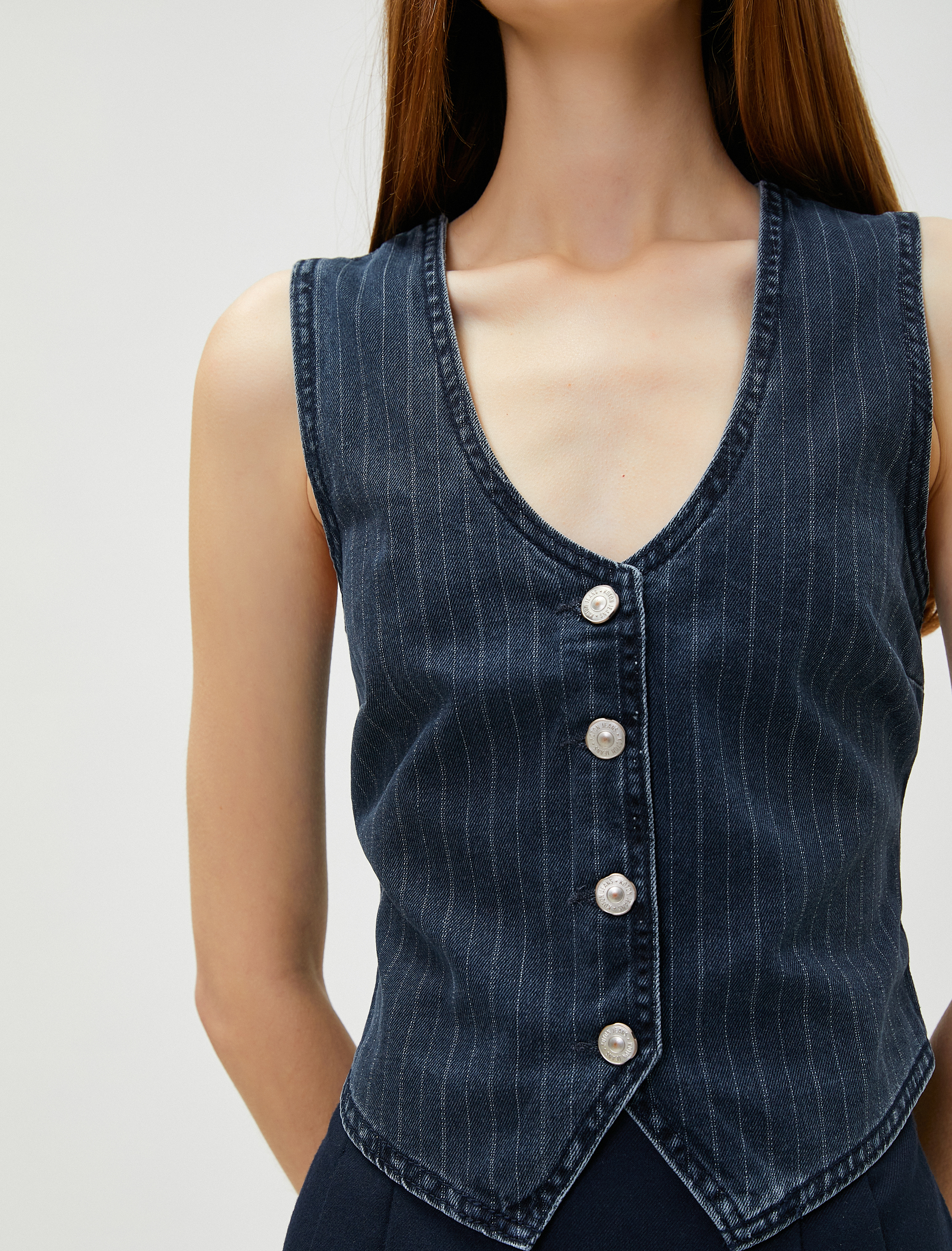   Kot Yelek V Yaka Metal Düğme Detaylı Çizgili