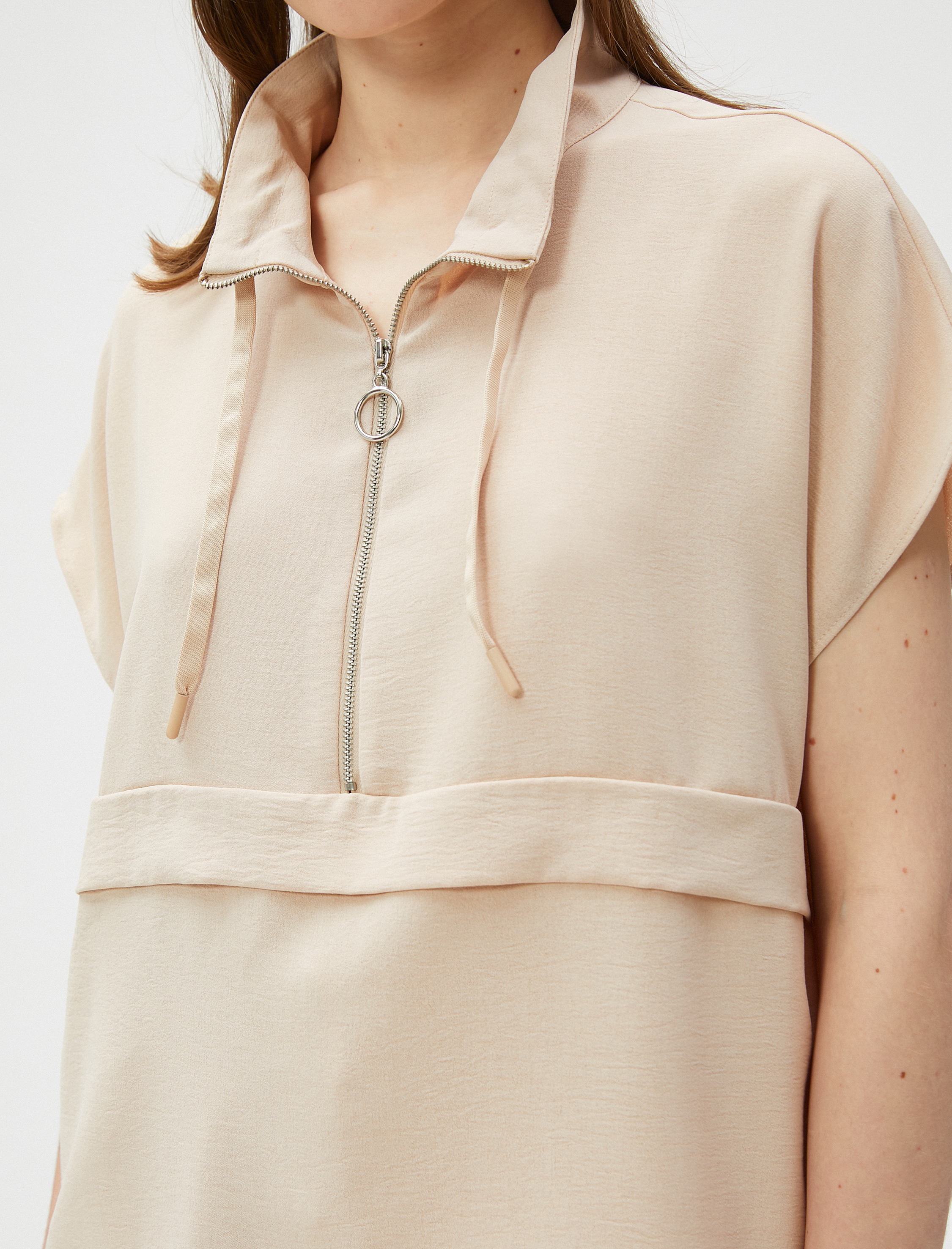   Yarım Fermuarlı Bluz Düşük Kollu