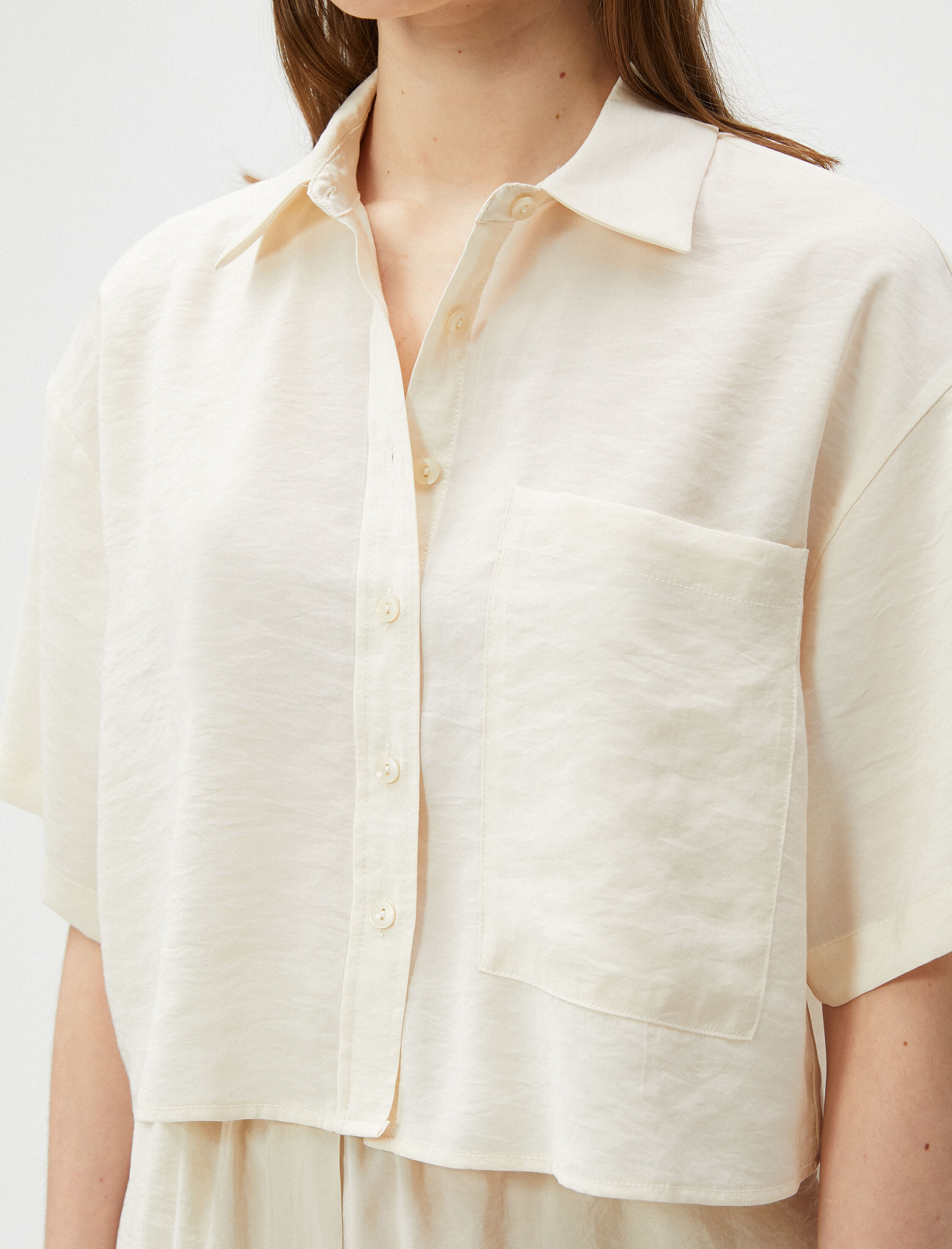   Oversize Crop Gömlek Cepli Kısa Kollu Modal Karışımlı