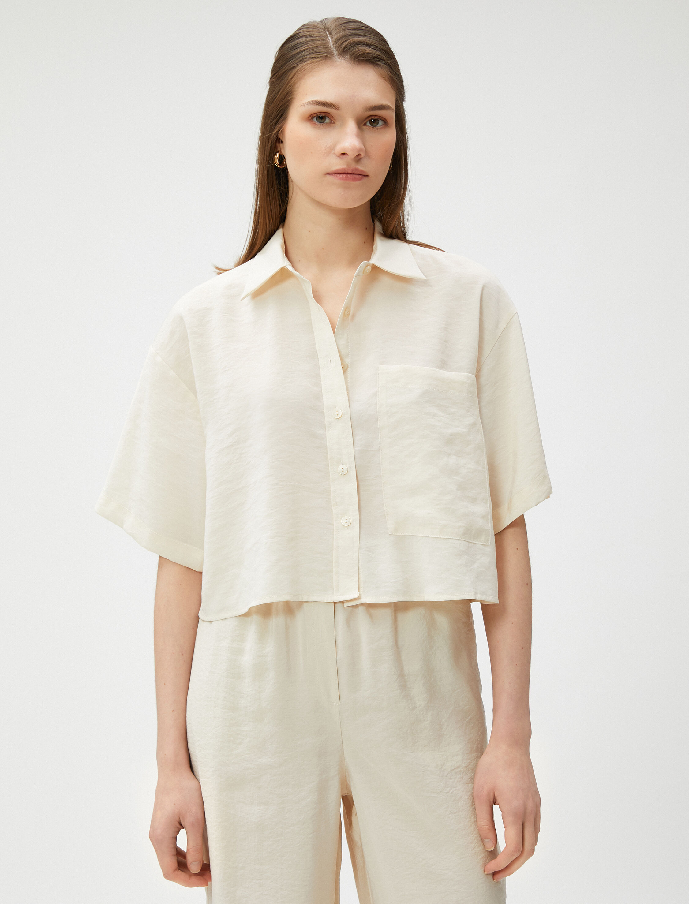   Oversize Crop Gömlek Cepli Kısa Kollu Modal Karışımlı