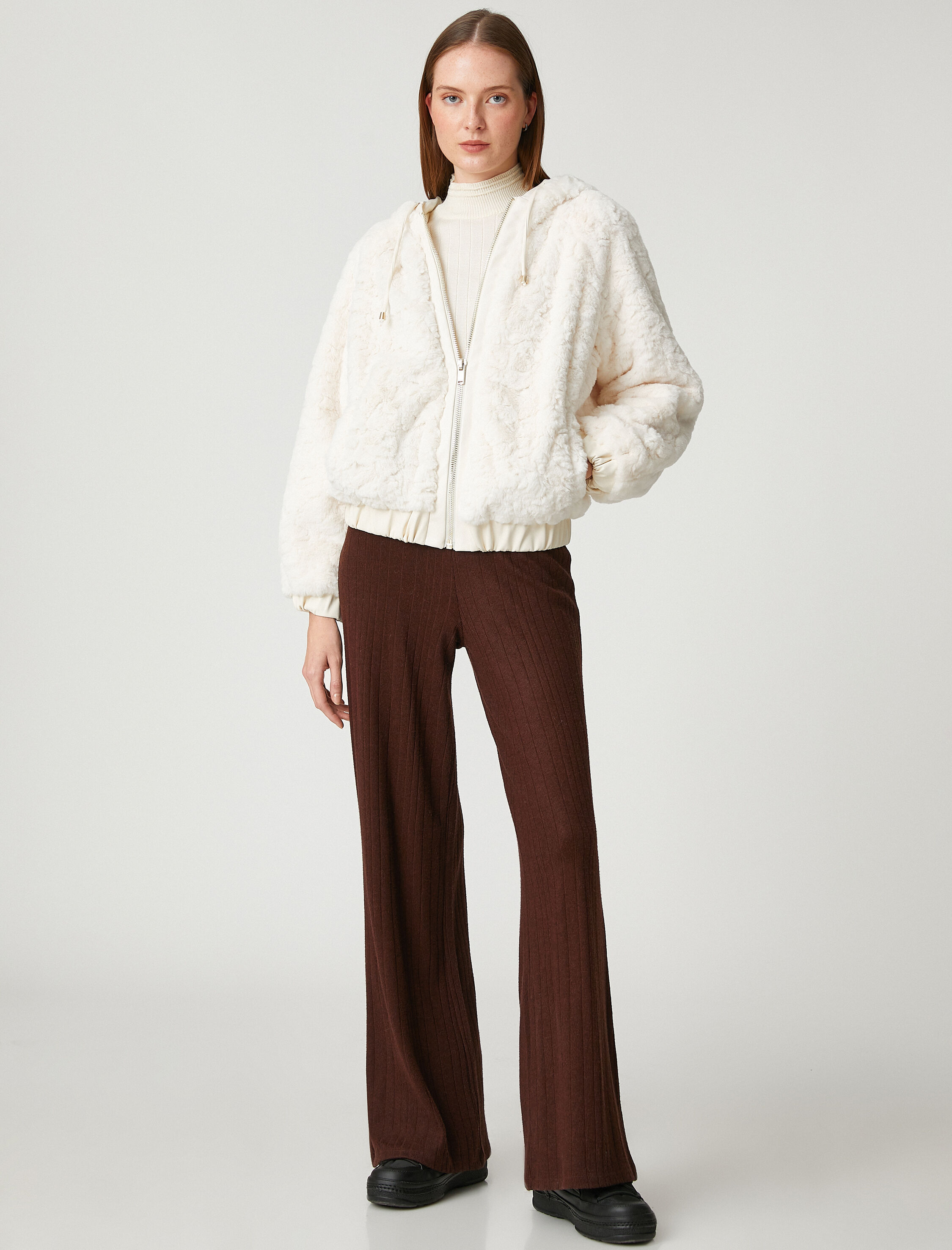 Koton X Şahika Ercümen - Kapüşonlu Fermuarlı Peluş Ceket