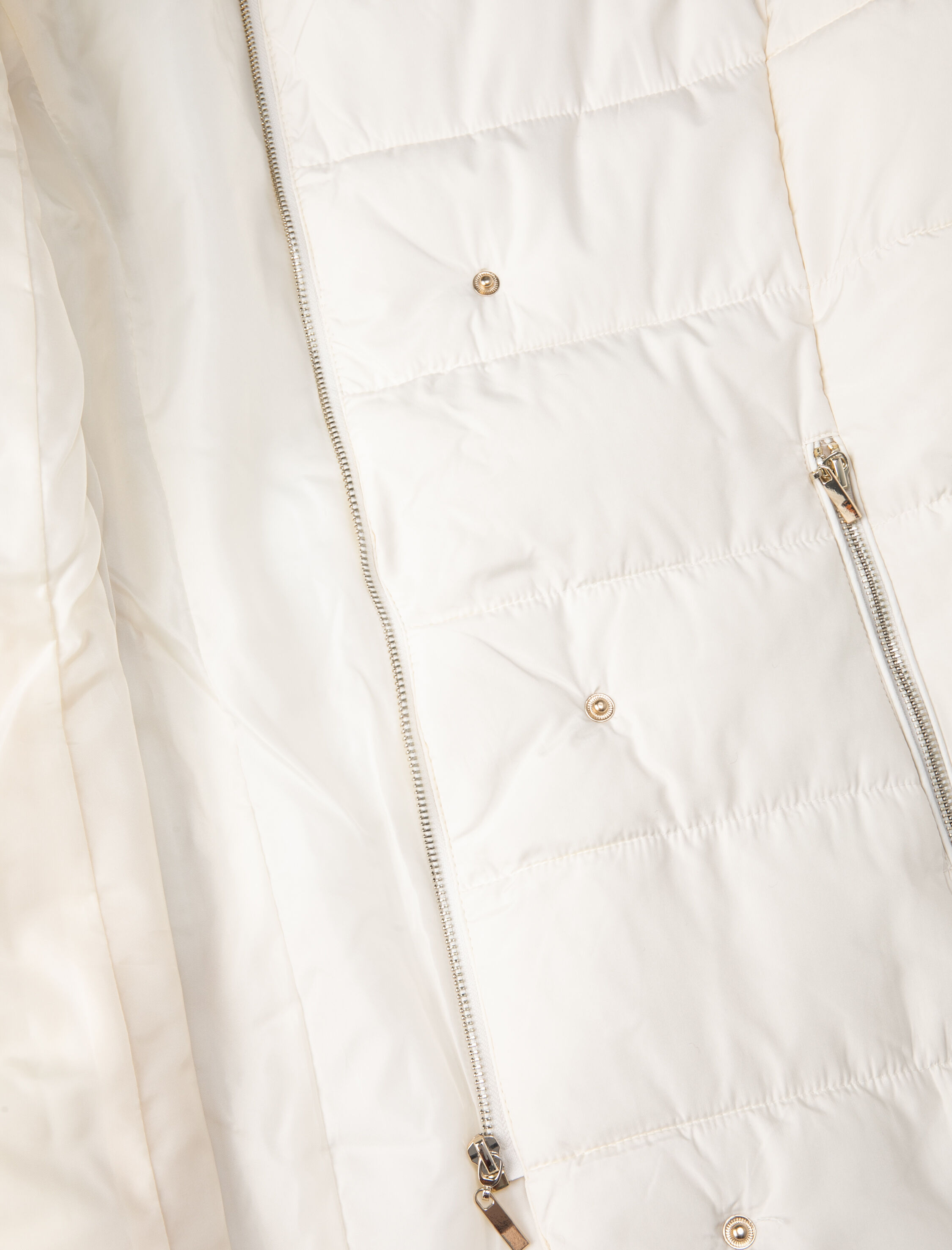   Şişme Mont Fermuarlı Cepli Peluş Detaylı