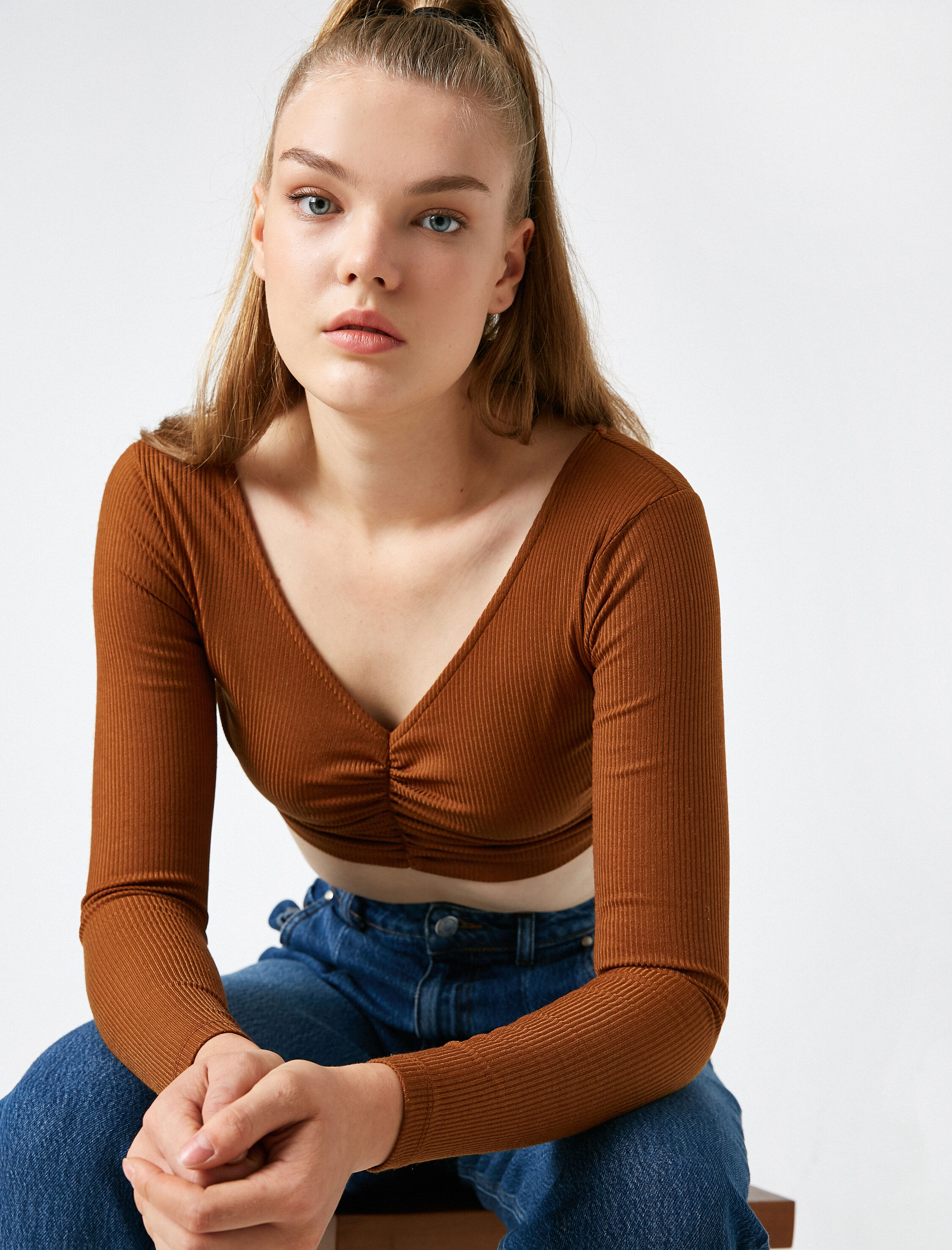   Crop Uzun Kollu Tişört Büzgülü