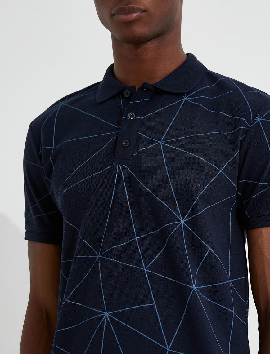   Geometrik Desenli Polo Yaka Tişört