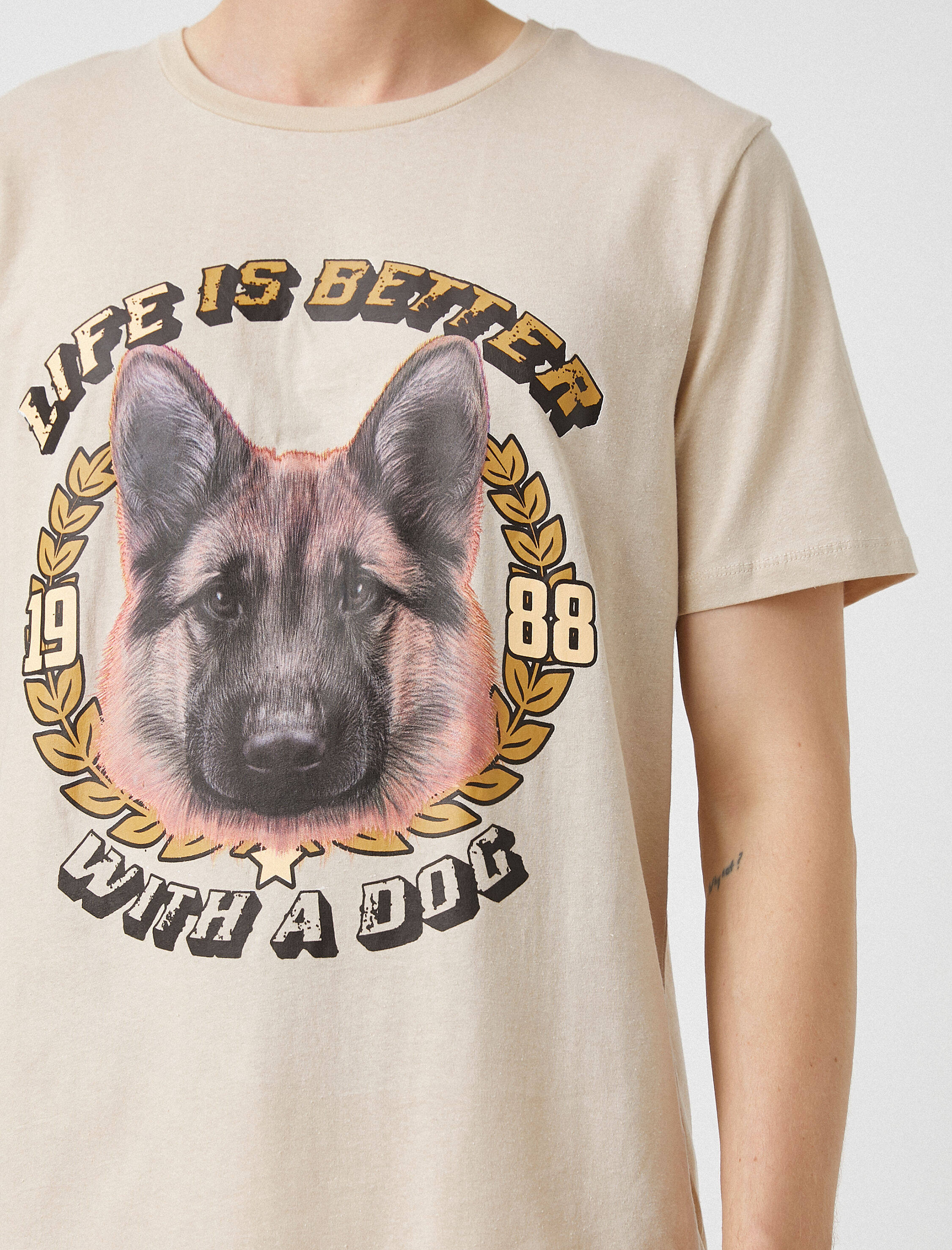 Koton Alman Kurdu Köpek Baskılı Tişört. 5