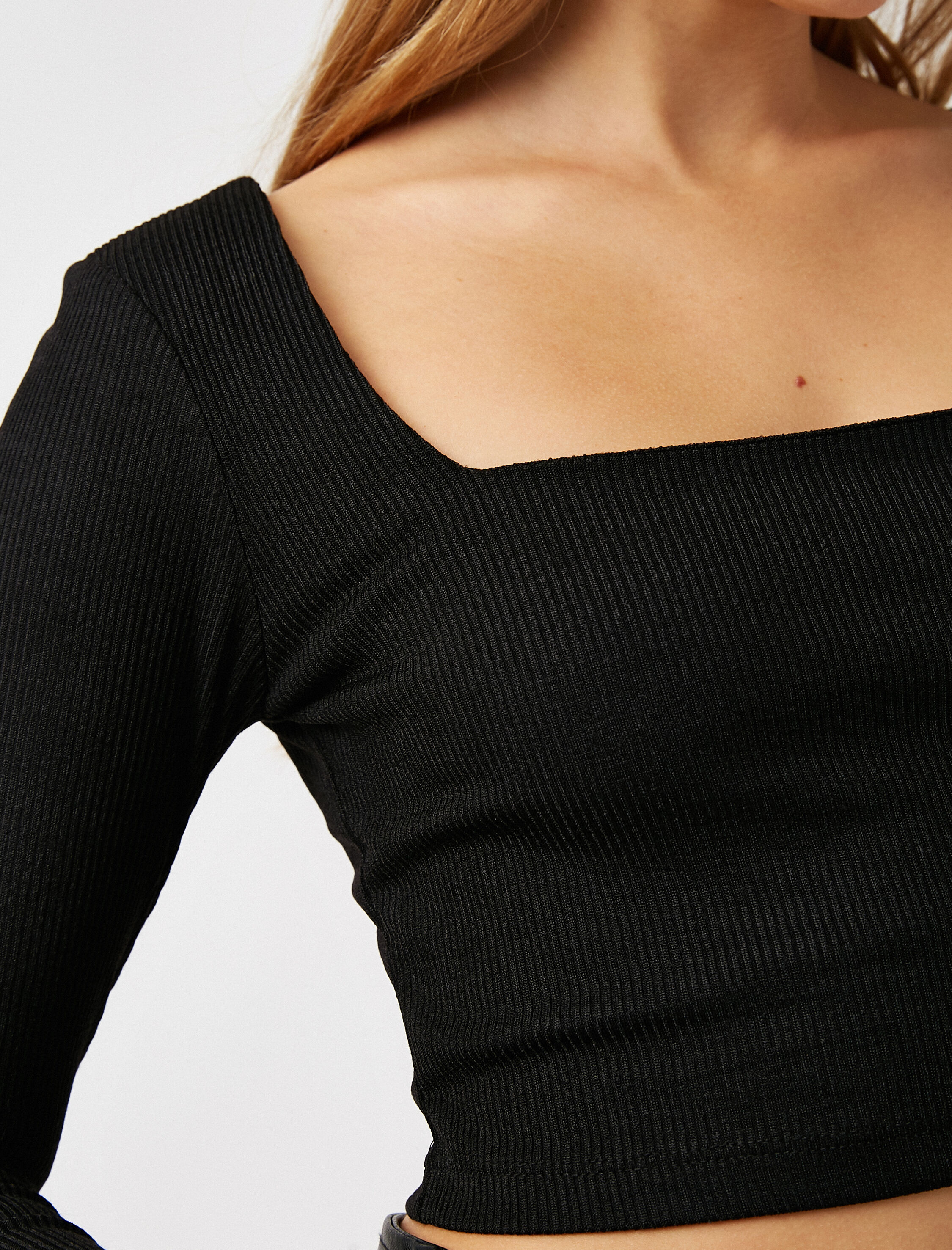   Uzun Kollu Crop Tişört