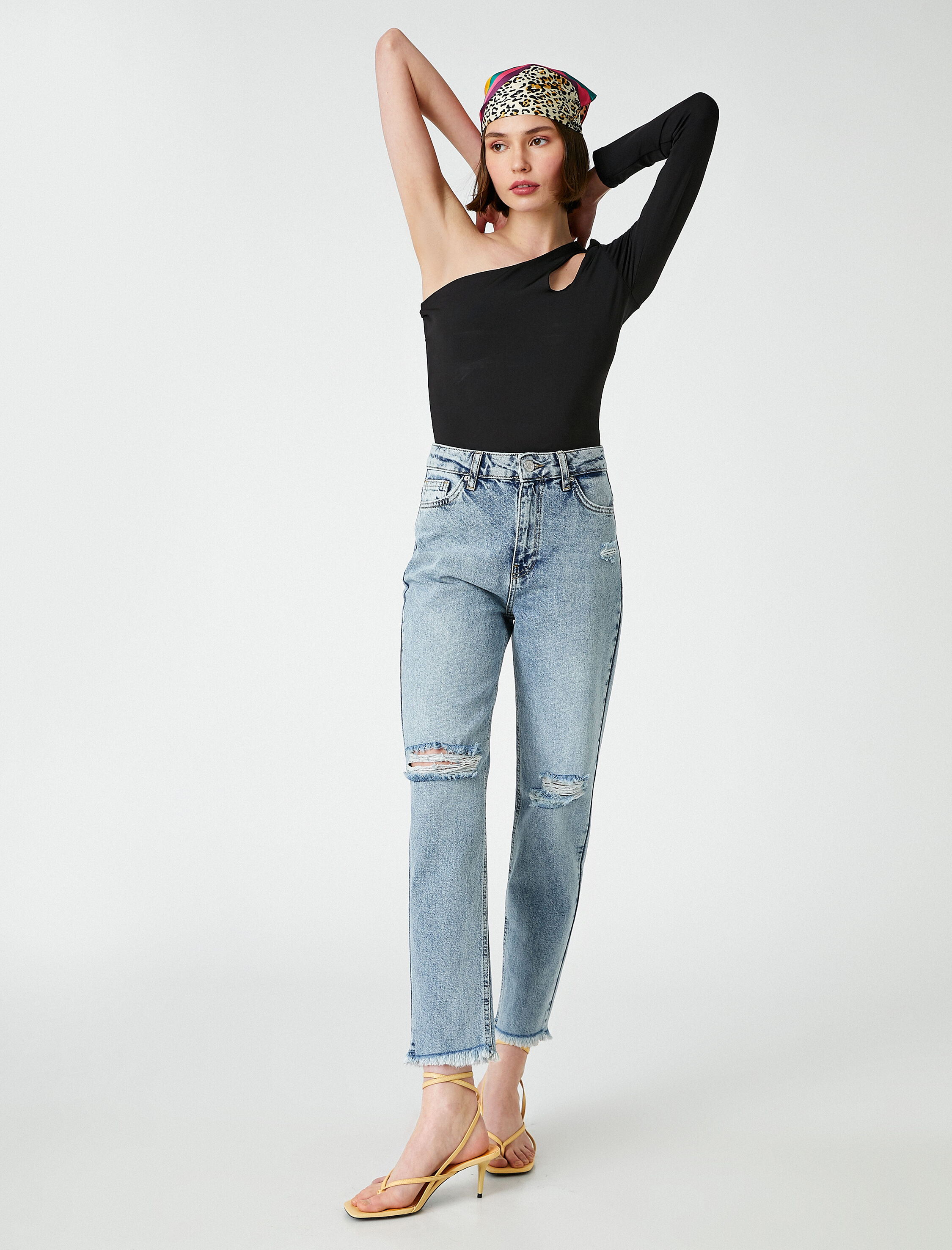   Yırtık Mom Fit Kot Pantolon - Mom Jean