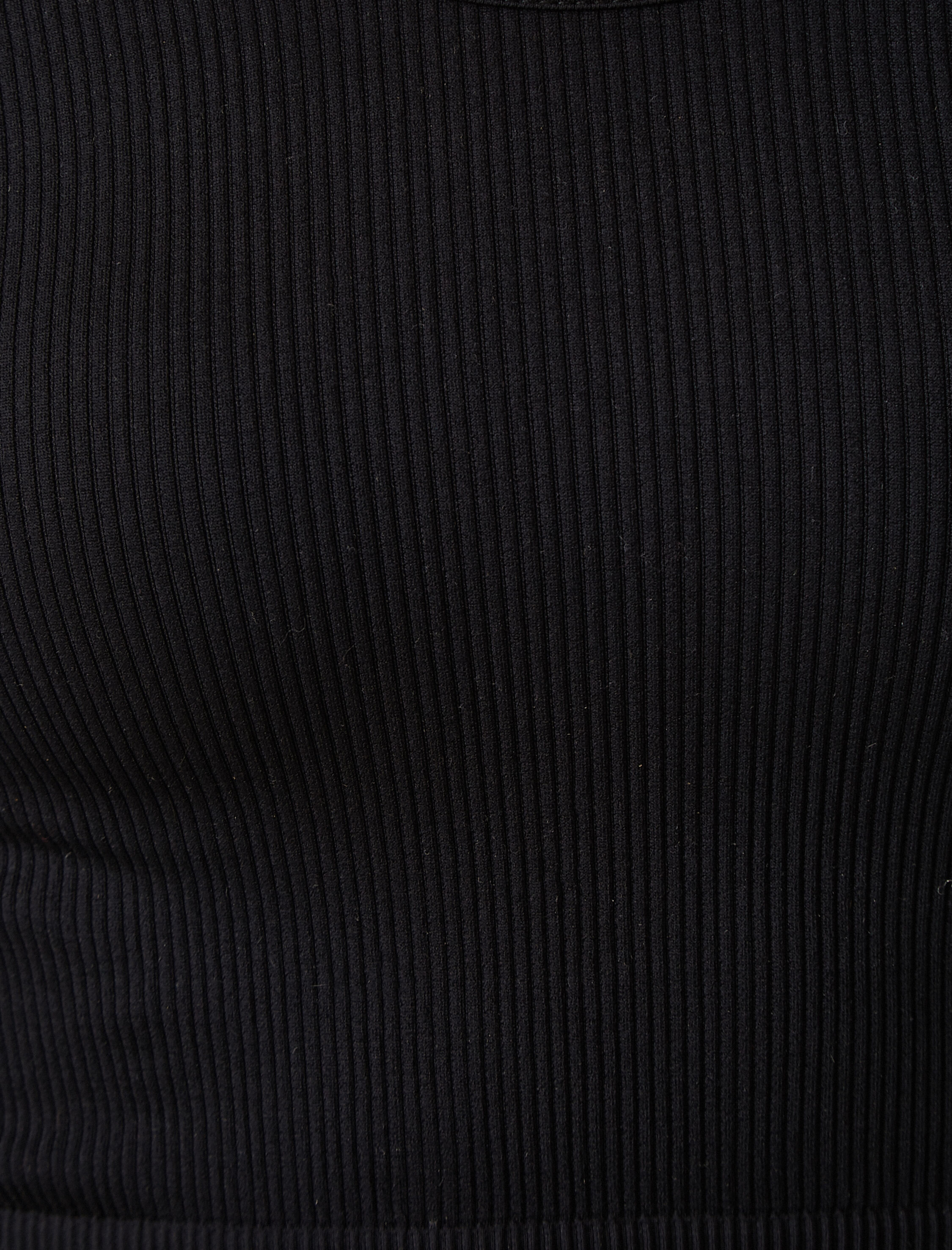   Uzun Kollu Crop Tişört