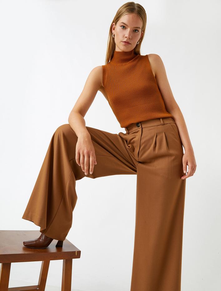  Bol Paça Pileli Pantolon