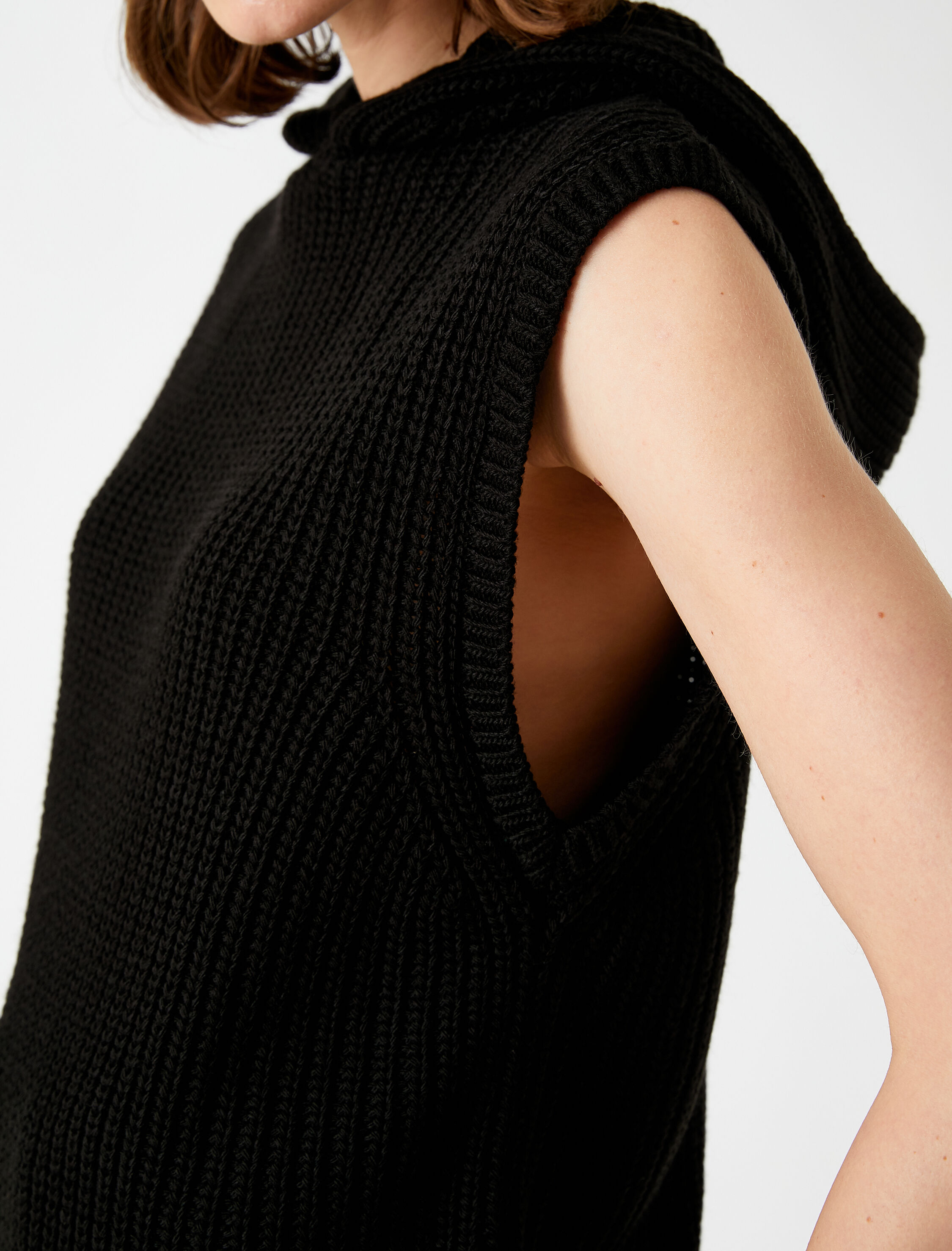   Kapüşonlu Örgü Süveter