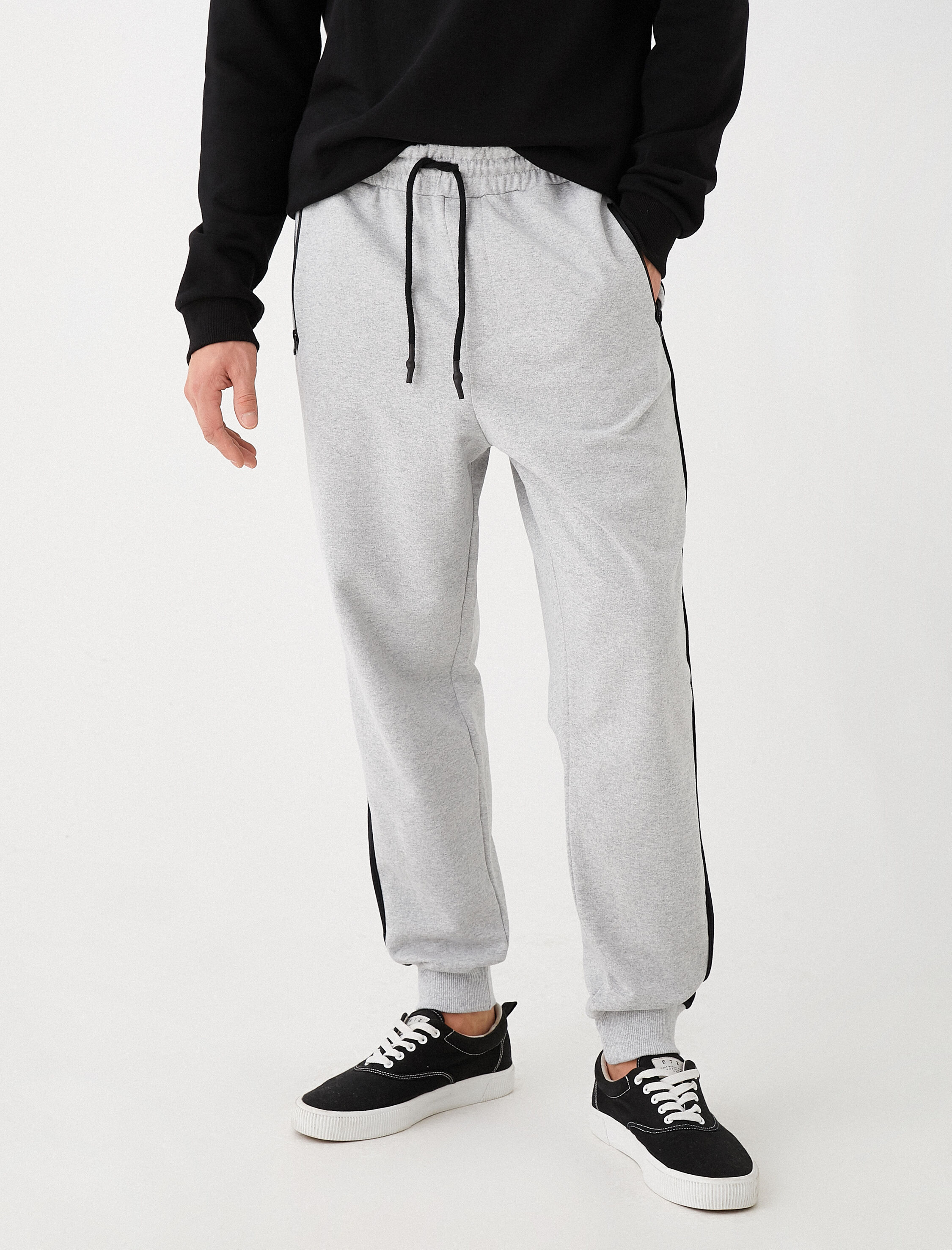 Beli Bağcıklı Eşofman Altı