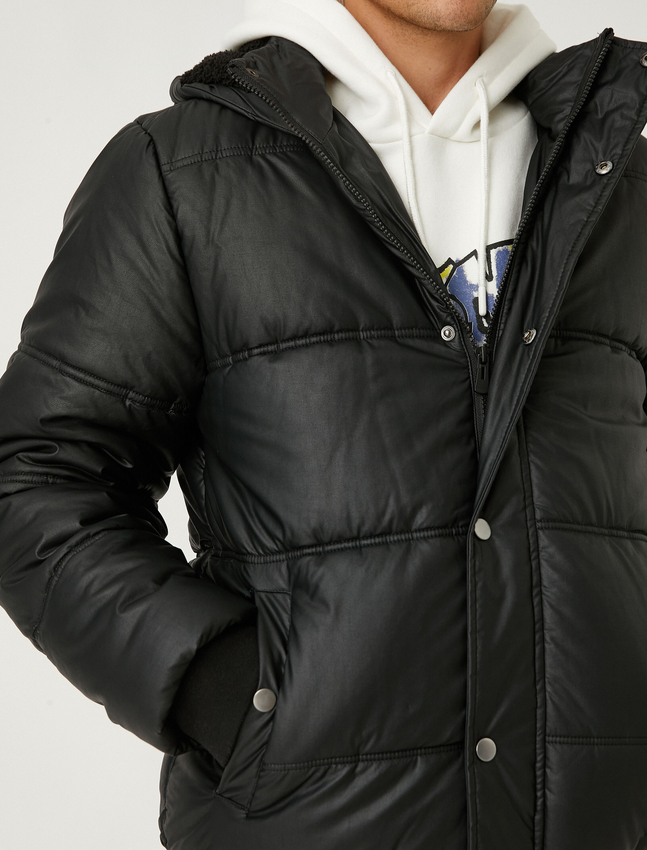   Kapşonlu Şişme Mont Su Geçirmez