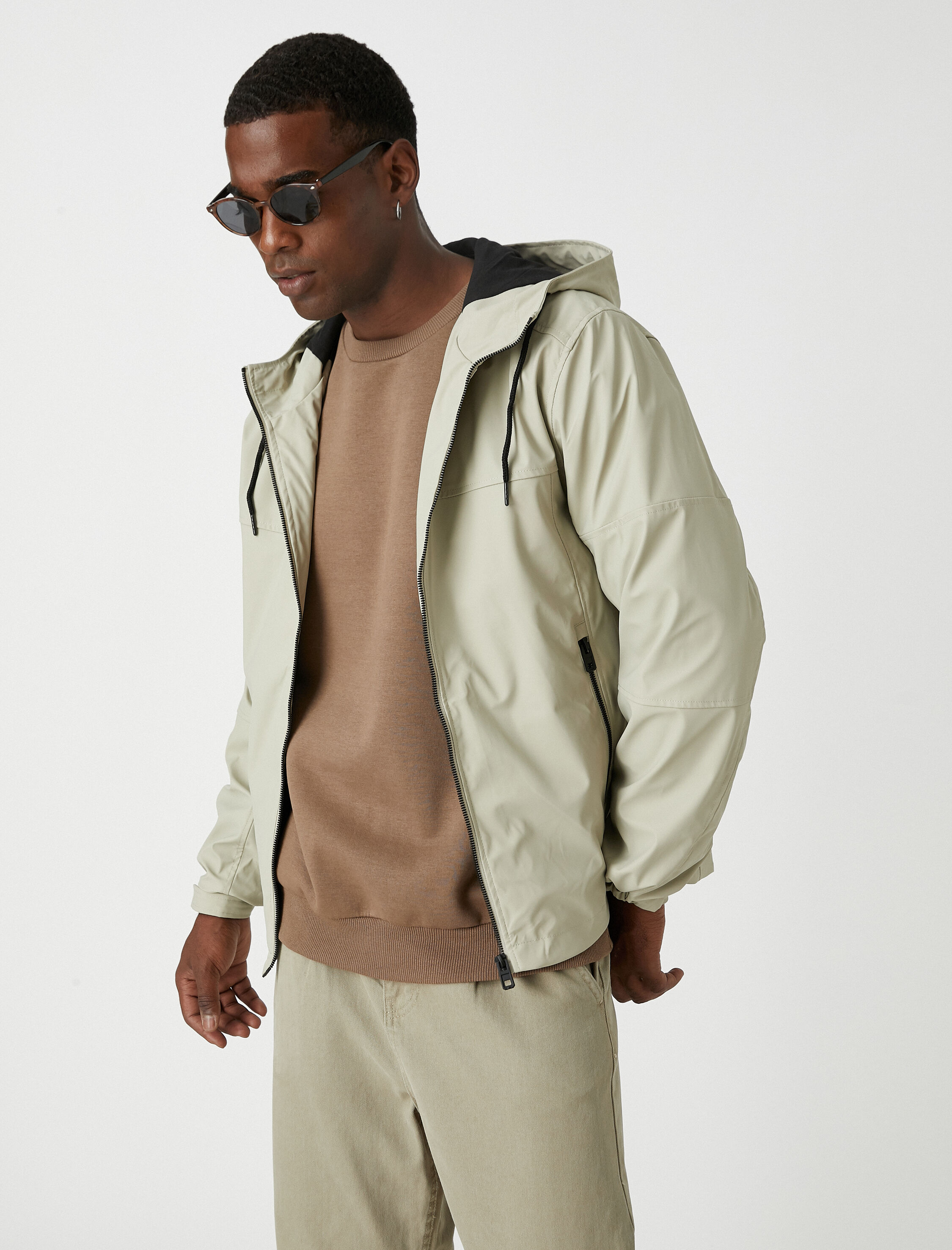   Kapşonlu Fermuarlı Yağmurluk Su Geçirmez