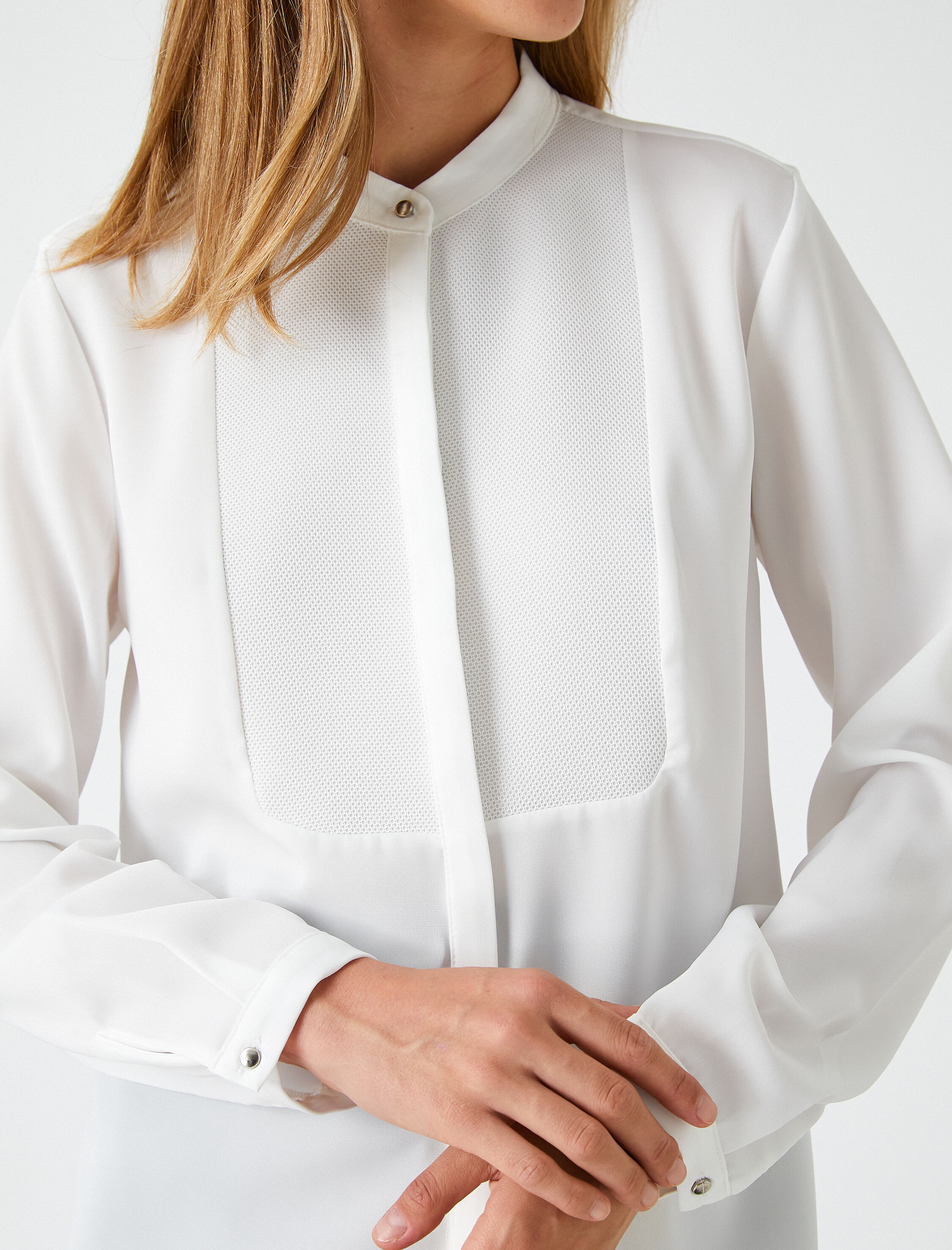   Yaka Detaylı Gömlek Gizli Düğmeli