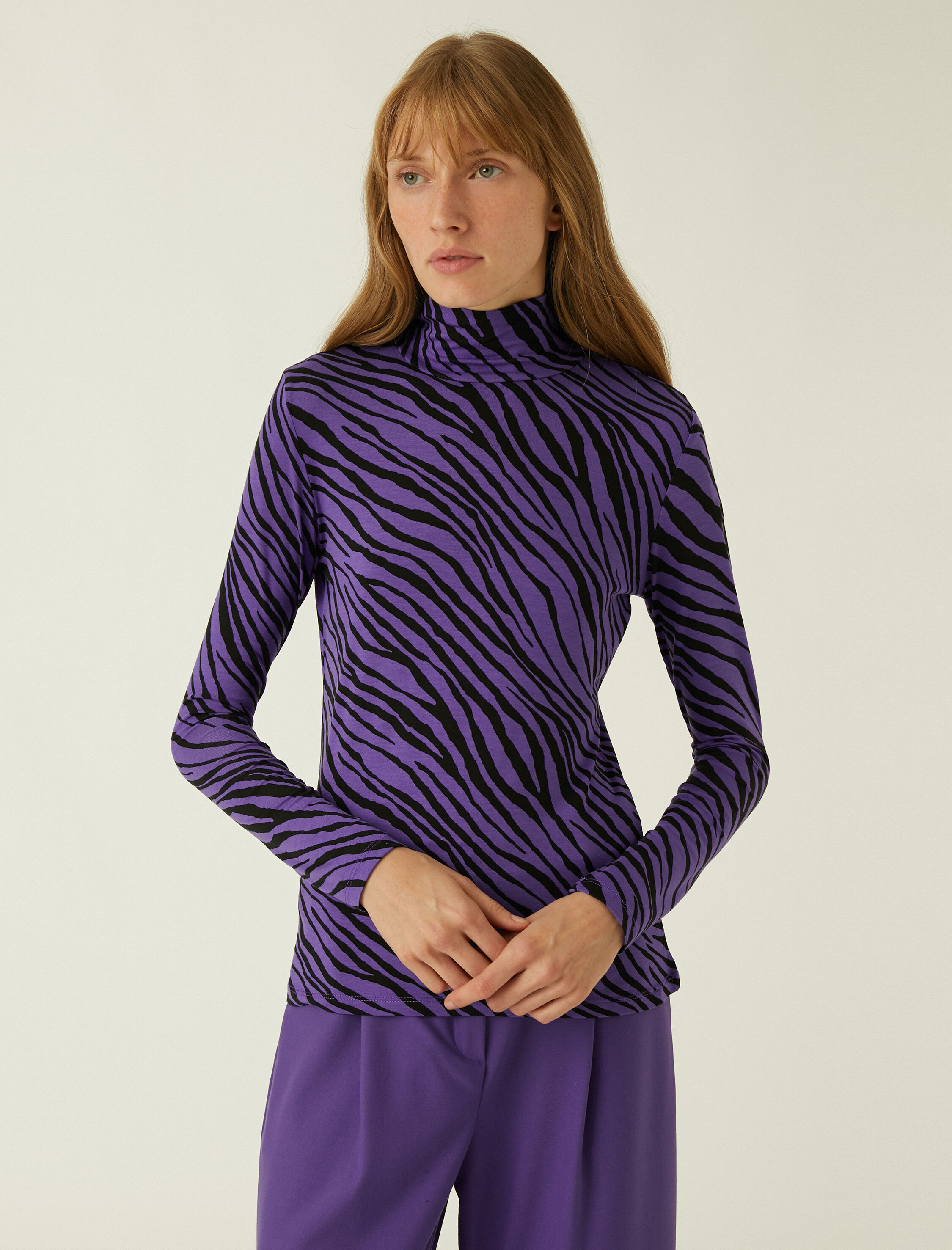 Koton Zebra Desenli Uzun Kollu Tişört. 3 Koton Zebra Desenli Uzun Kollu Tişört. 3